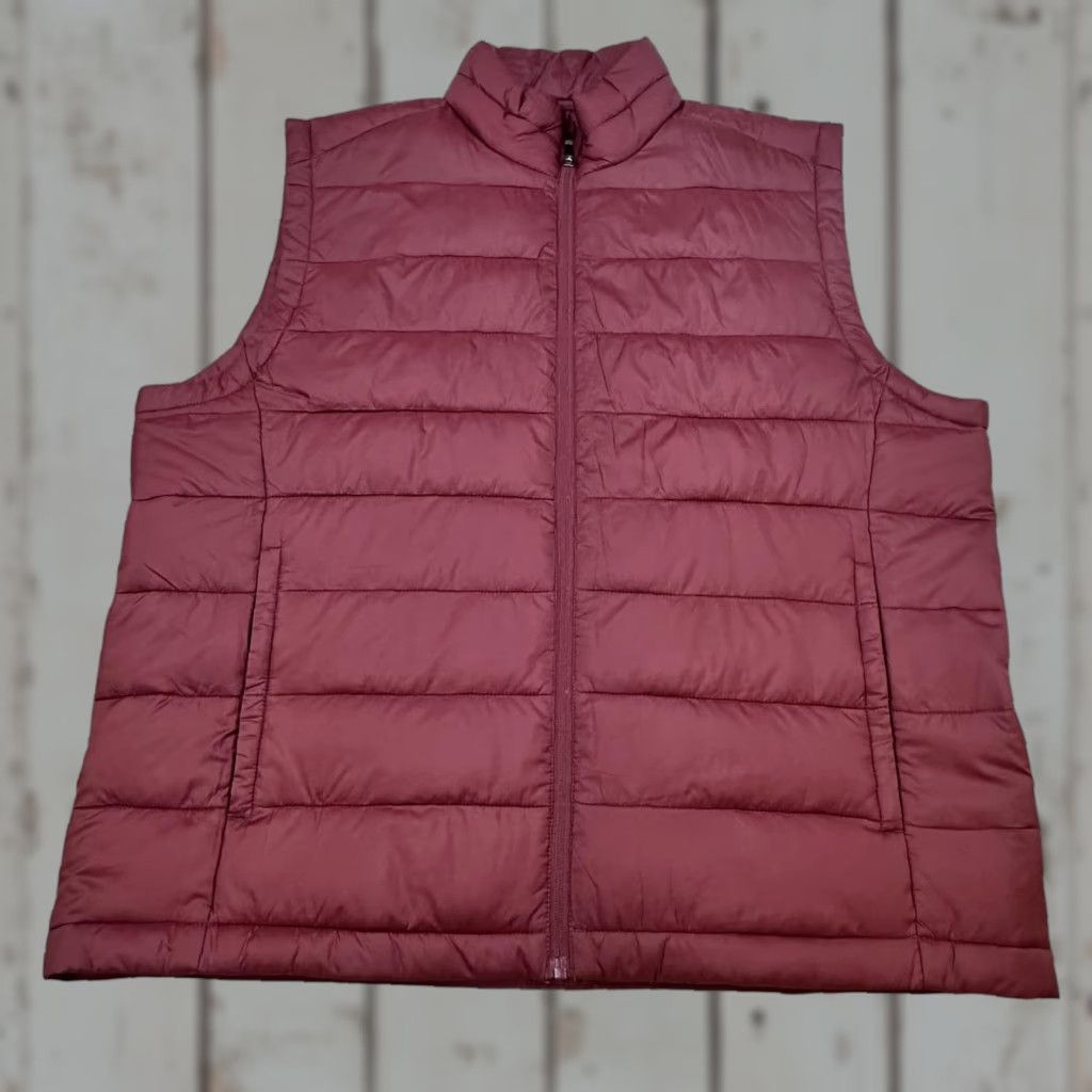 Vintage St. John's Bay Vest Mens XL Burgundy Puffer Quilted Full Zip Lightweight Nylon Size US XL / EU 56 / 4 - 1 Thumbnail