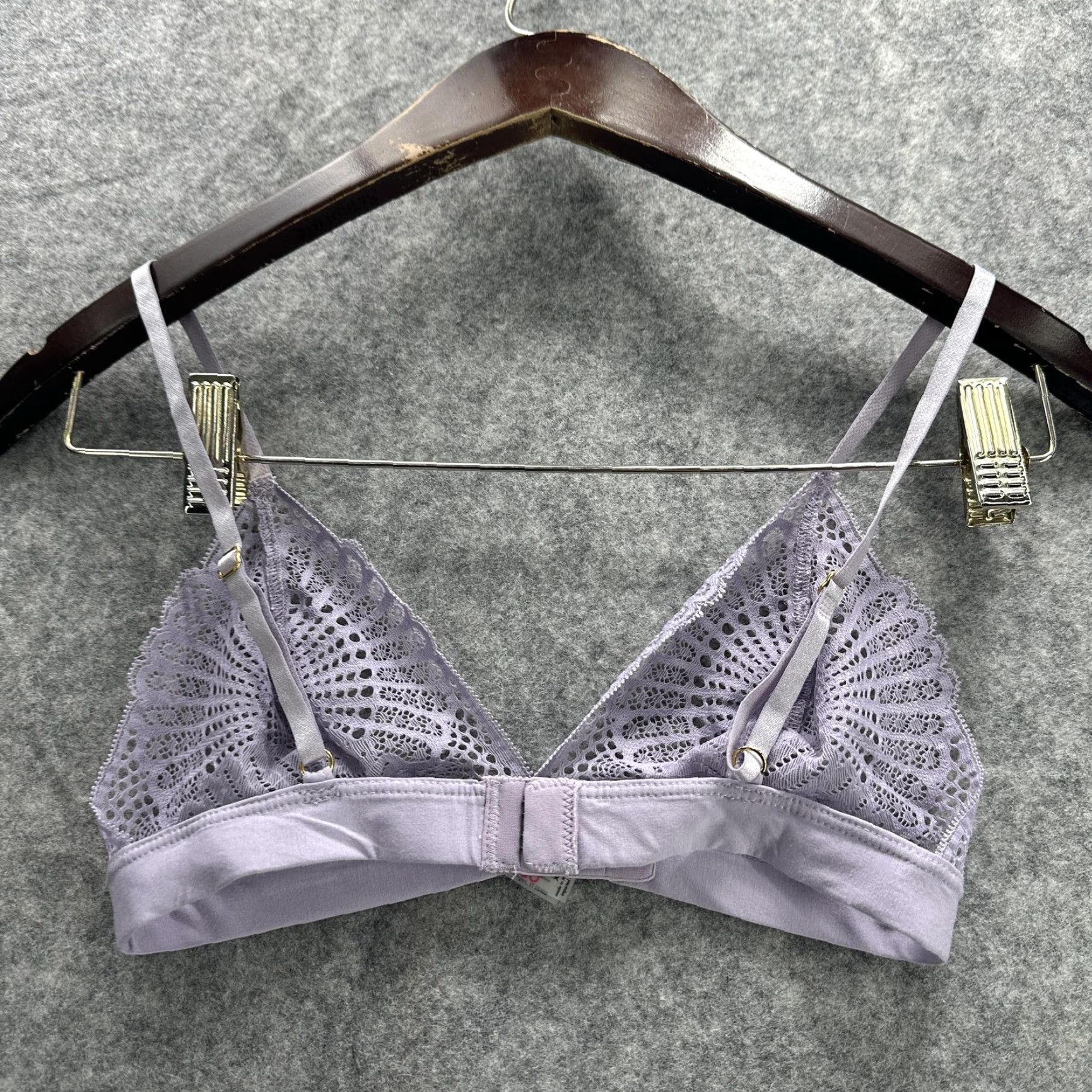 Commando Commando Bralette Womens XS Lace Soft Cup Wireless Bra Delicate Lingerie Size ONE SIZE - 7 Thumbnail