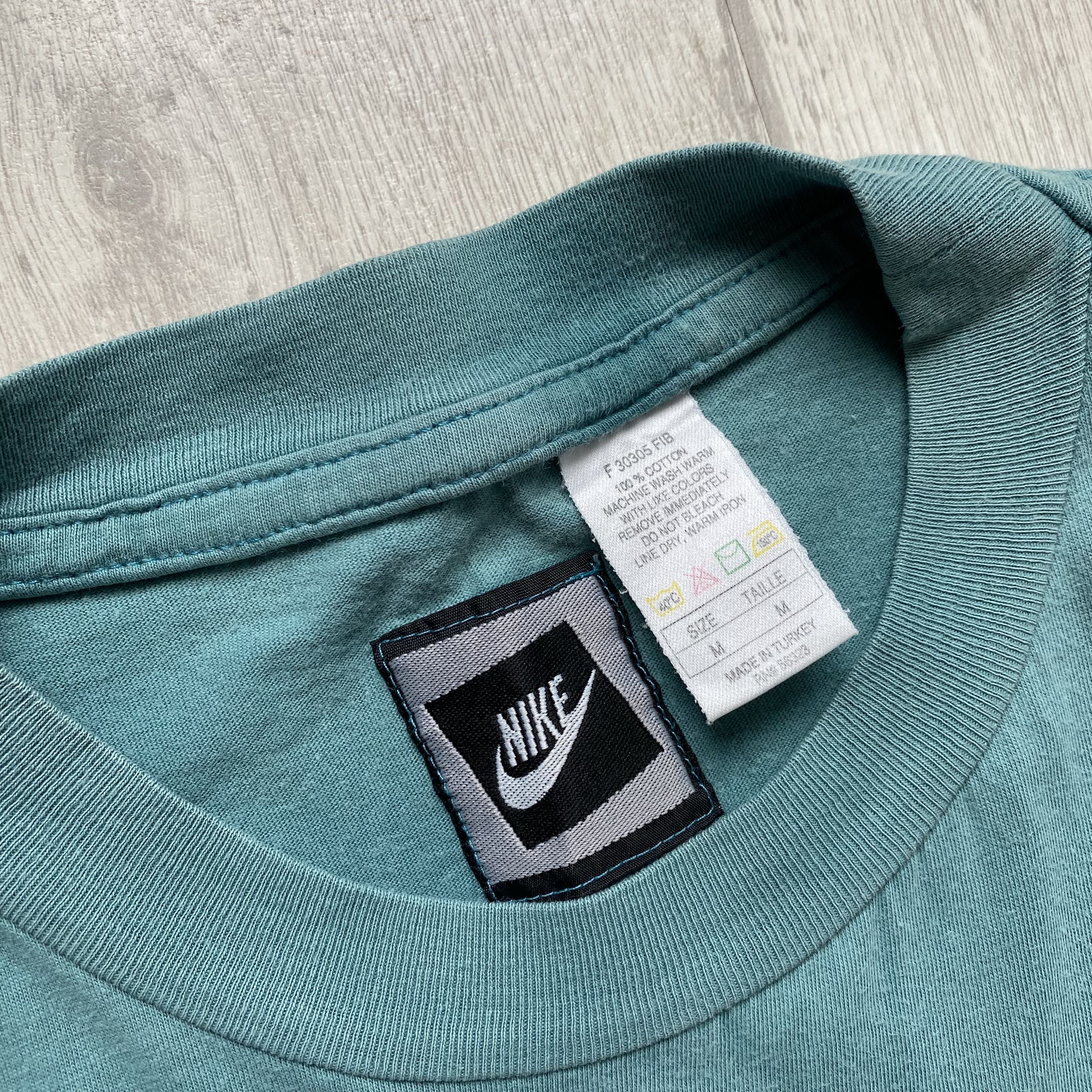 Nike 🗽Vintage 80-90s Nike tee Faded Y2K Size US M / EU 48-50 / 2 - 4 Thumbnail