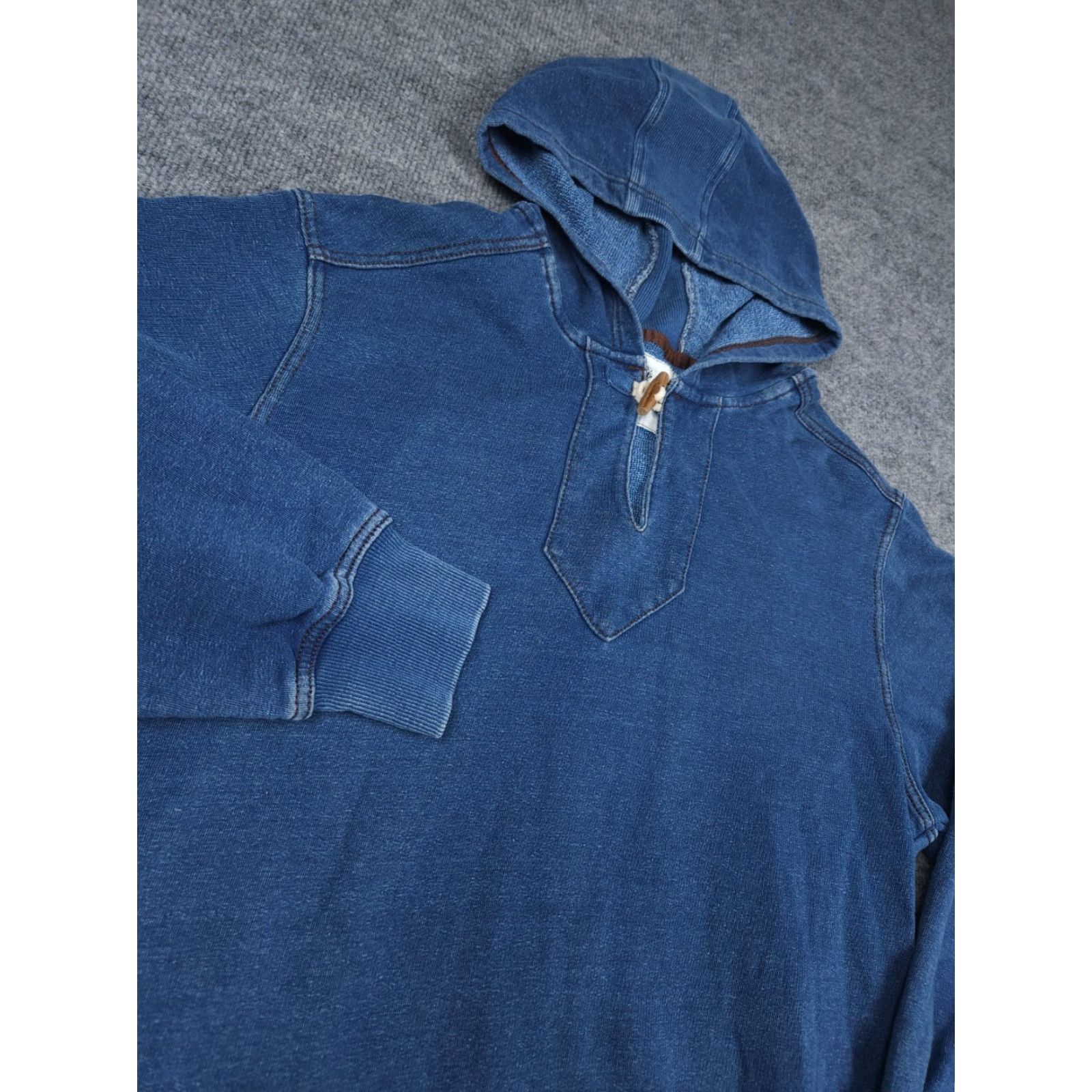 The Territory Ahead VINTAGE Territory Ahead Hoodie Mens M Blue Clasp Washed Fade Long Sleeve Hooded Pullover Regular Size Tall Fall Spring Summer Strapped Accent Size US M / EU 48-50 / 2 - 3 Thumbnail