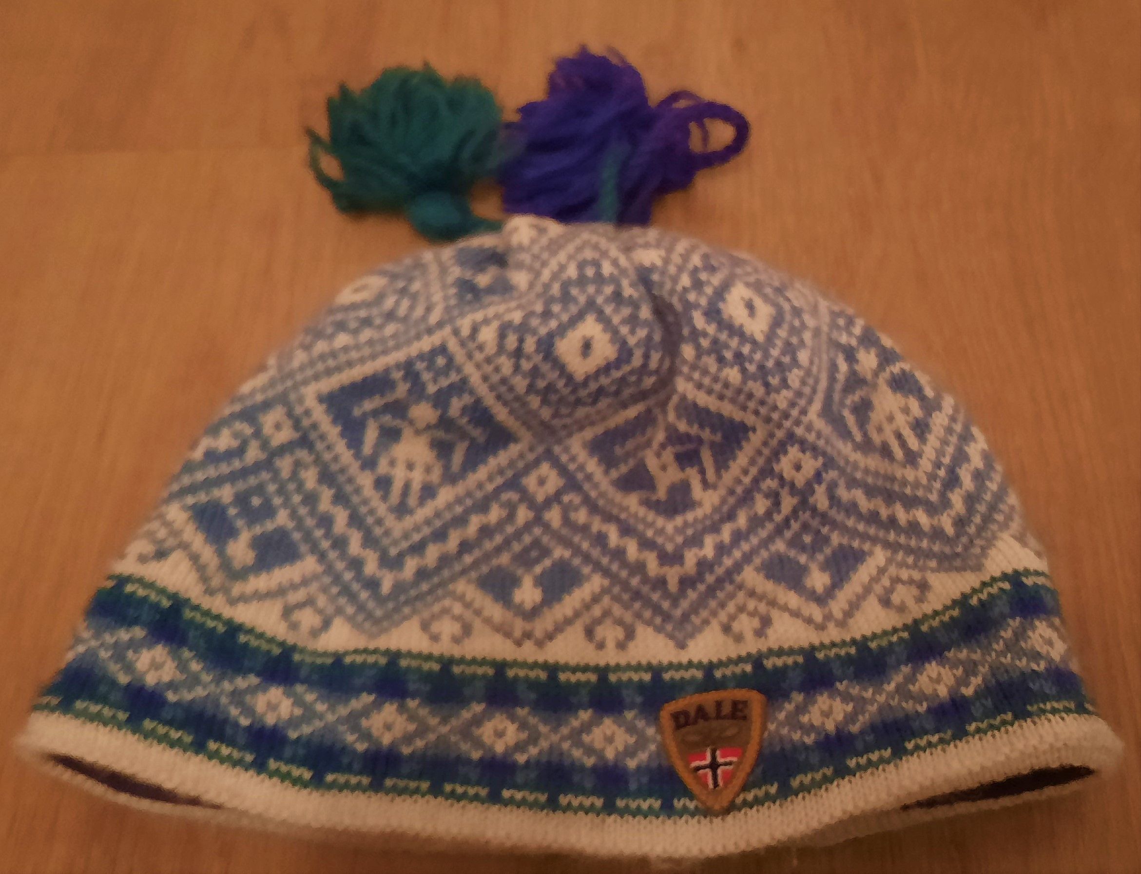 Dale Of Norway Dale of Norway Bjørvik & Opsahl Cap Story Pattern Size ONE SIZE - 1 Thumbnail