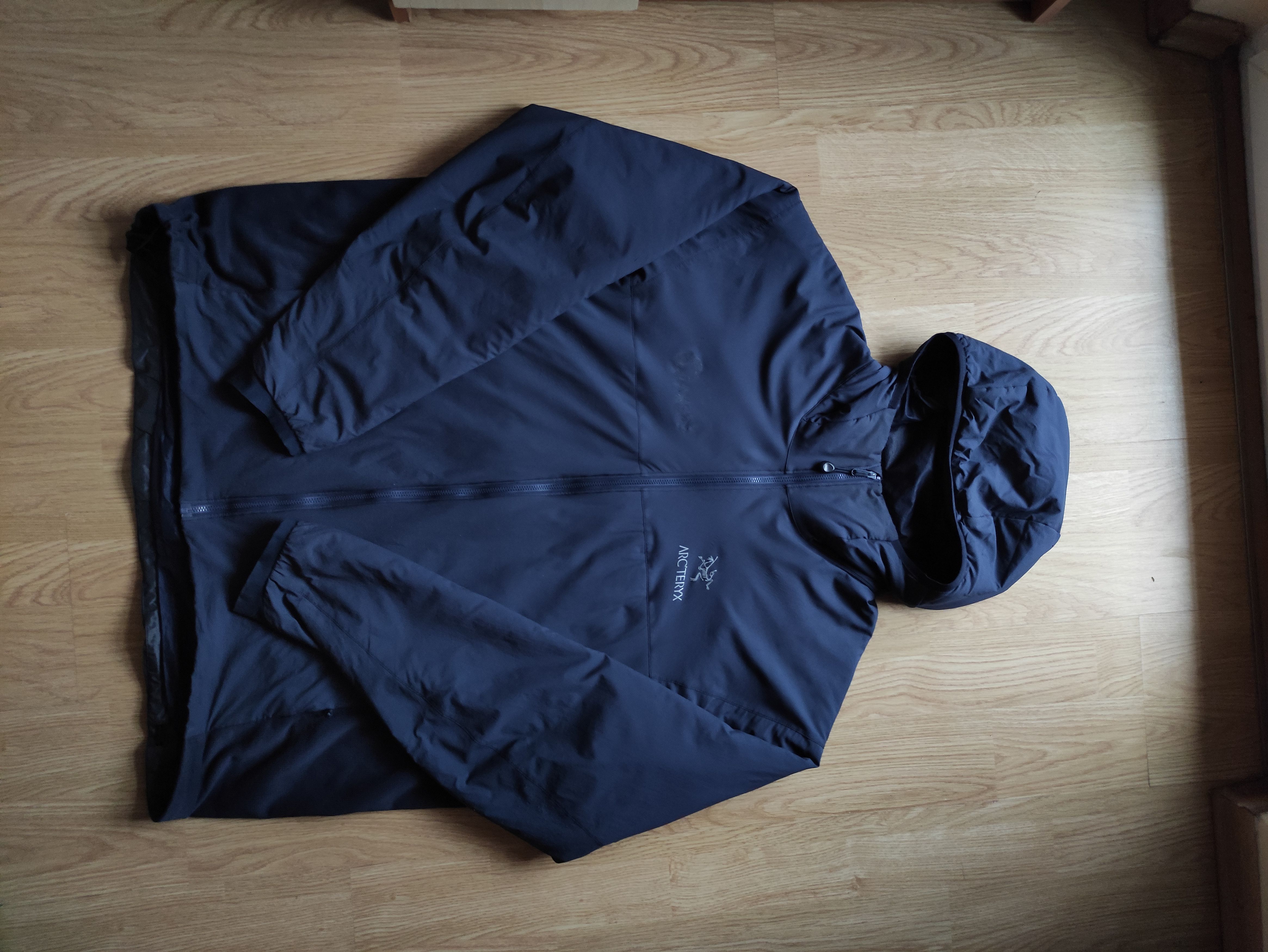 Image of Arcteryx Arc'teryx Outdoor Jacket Atom Lt Hoody Men's Softshell in Navy (Size 2XL)