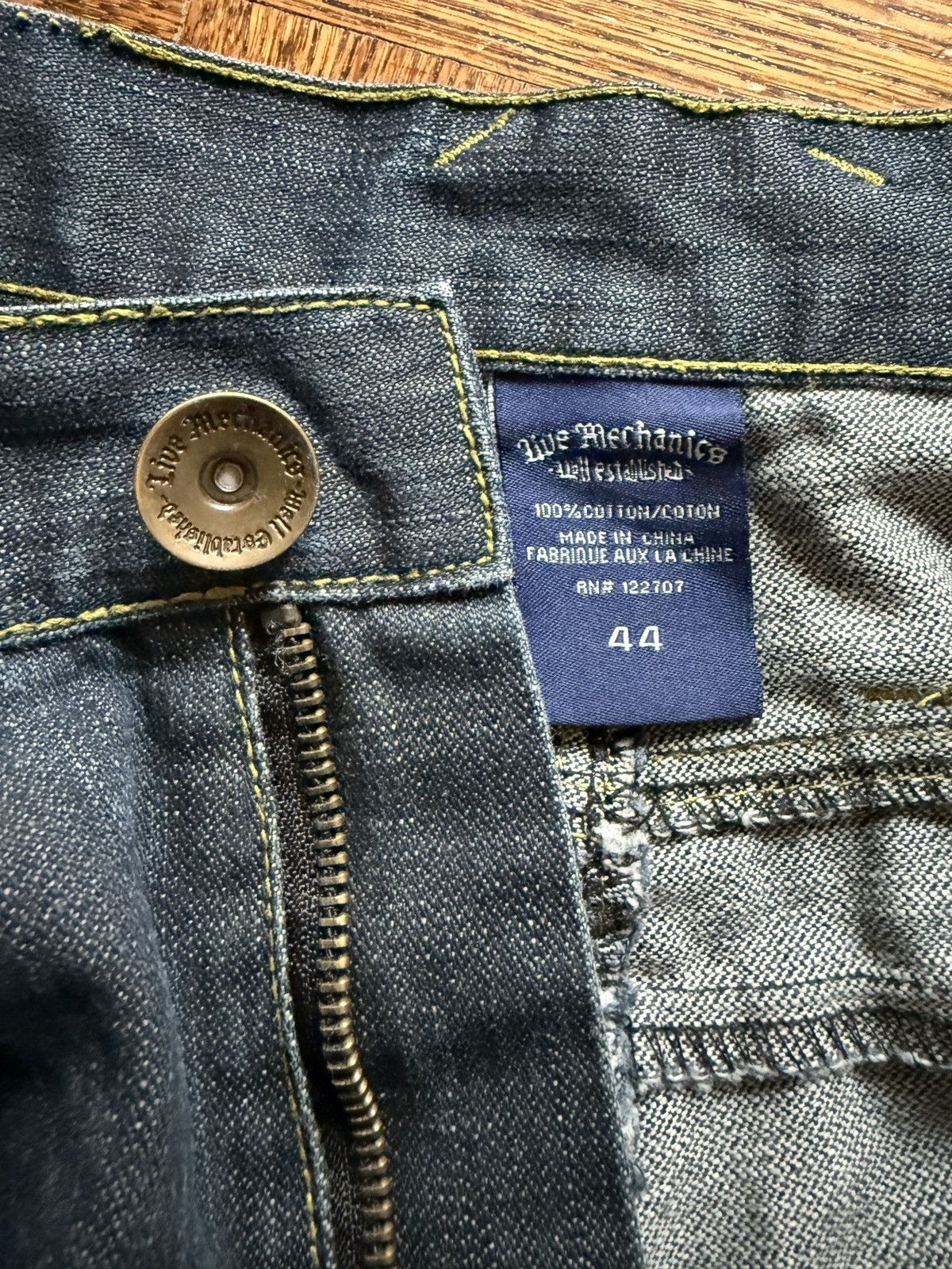 Vintage Vintage Y2K Live Mechanics Zipper Pocket Baggy Denim Jeans Size US 44 / EU 60 - 8 Thumbnail