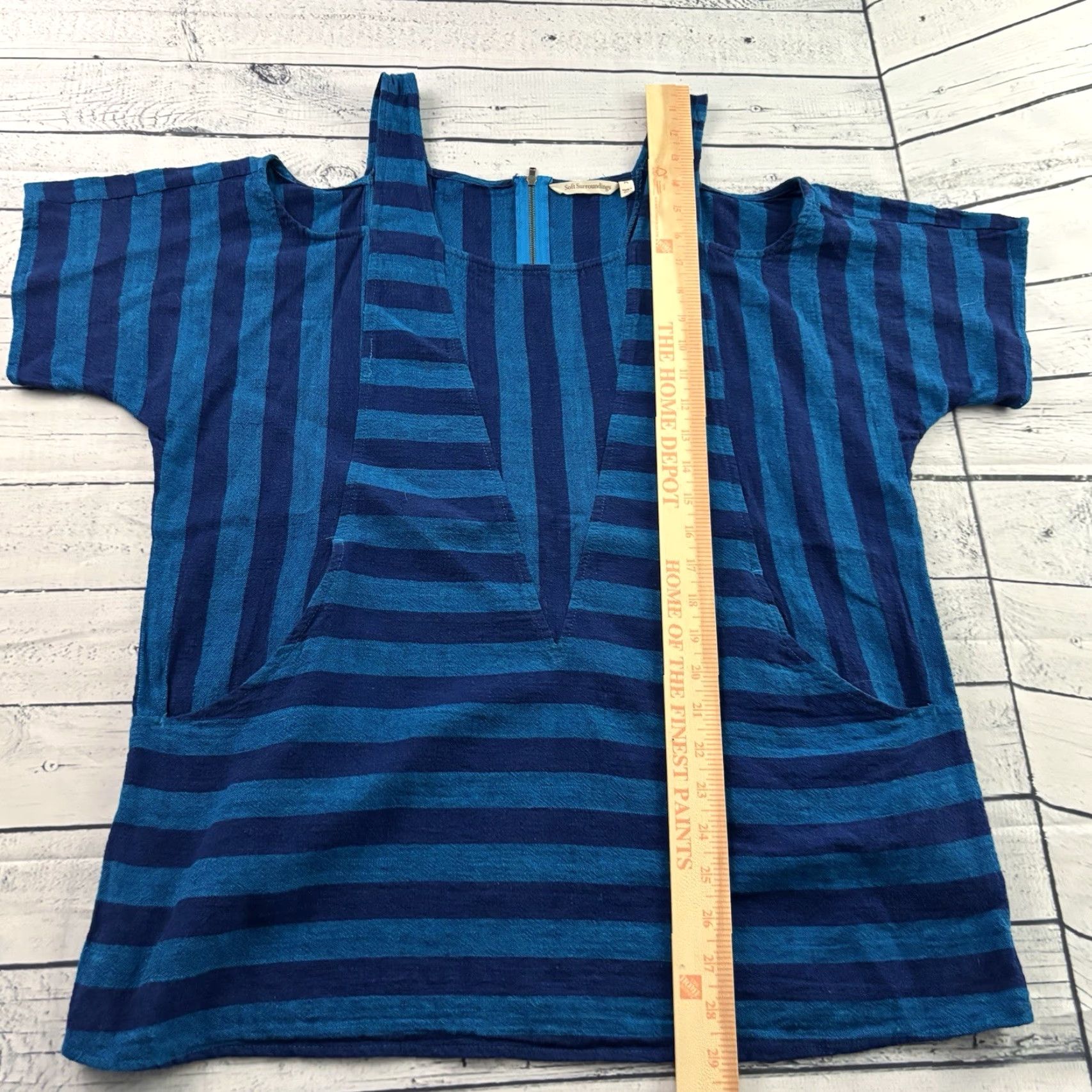 Soft Surroundings Soft Surroundings Off The Shoulder Linen Blend Top Women's Petites Large Blue Blouse Shirt Off the Shoulder Linen Blend Blues 70s? Size L / US 10 / IT 46 - 3 Thumbnail