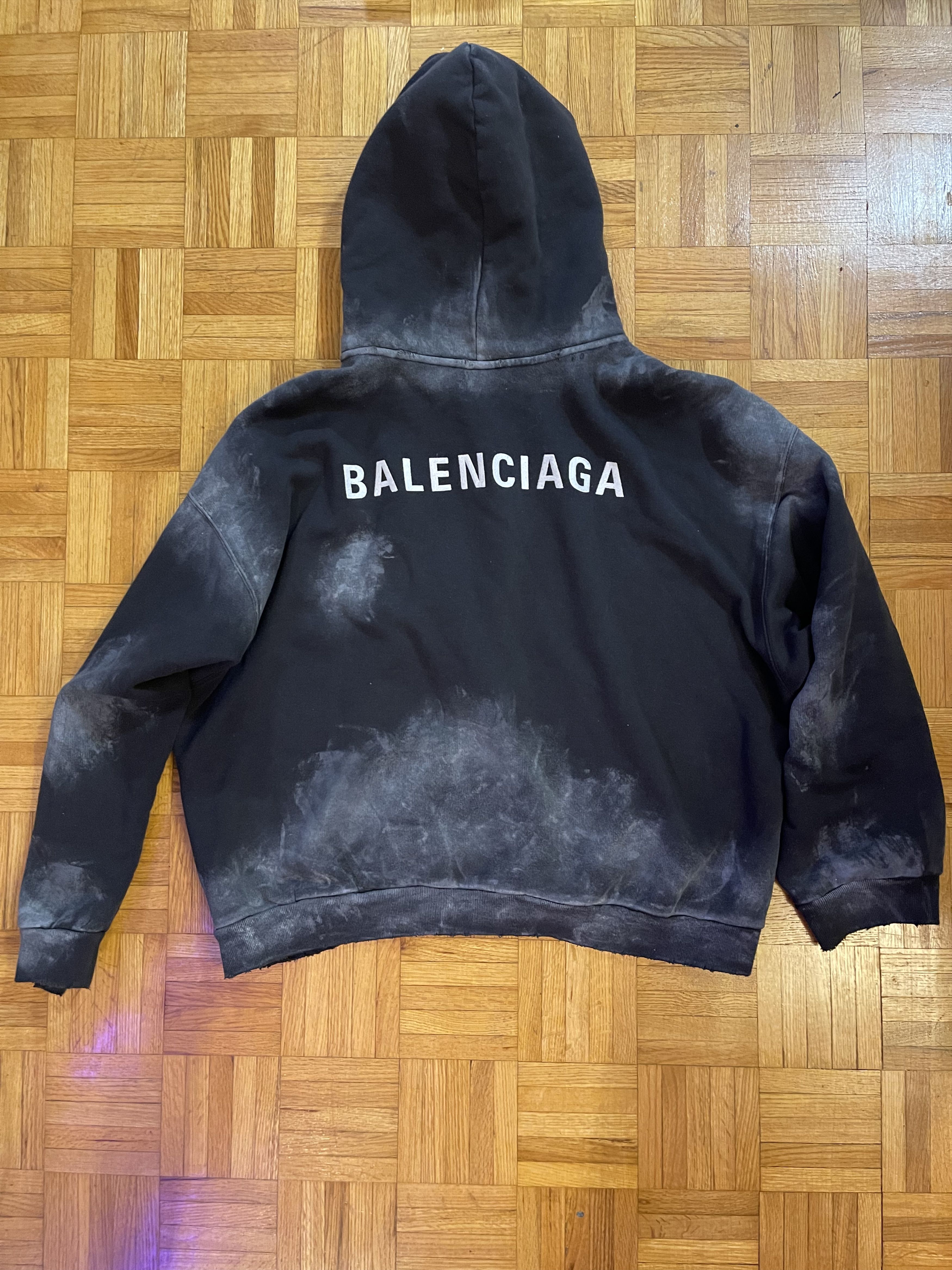 Balenciaga Balenciaga 26' Hoodie Size US XL / EU 56 / 4 - 1 Thumbnail
