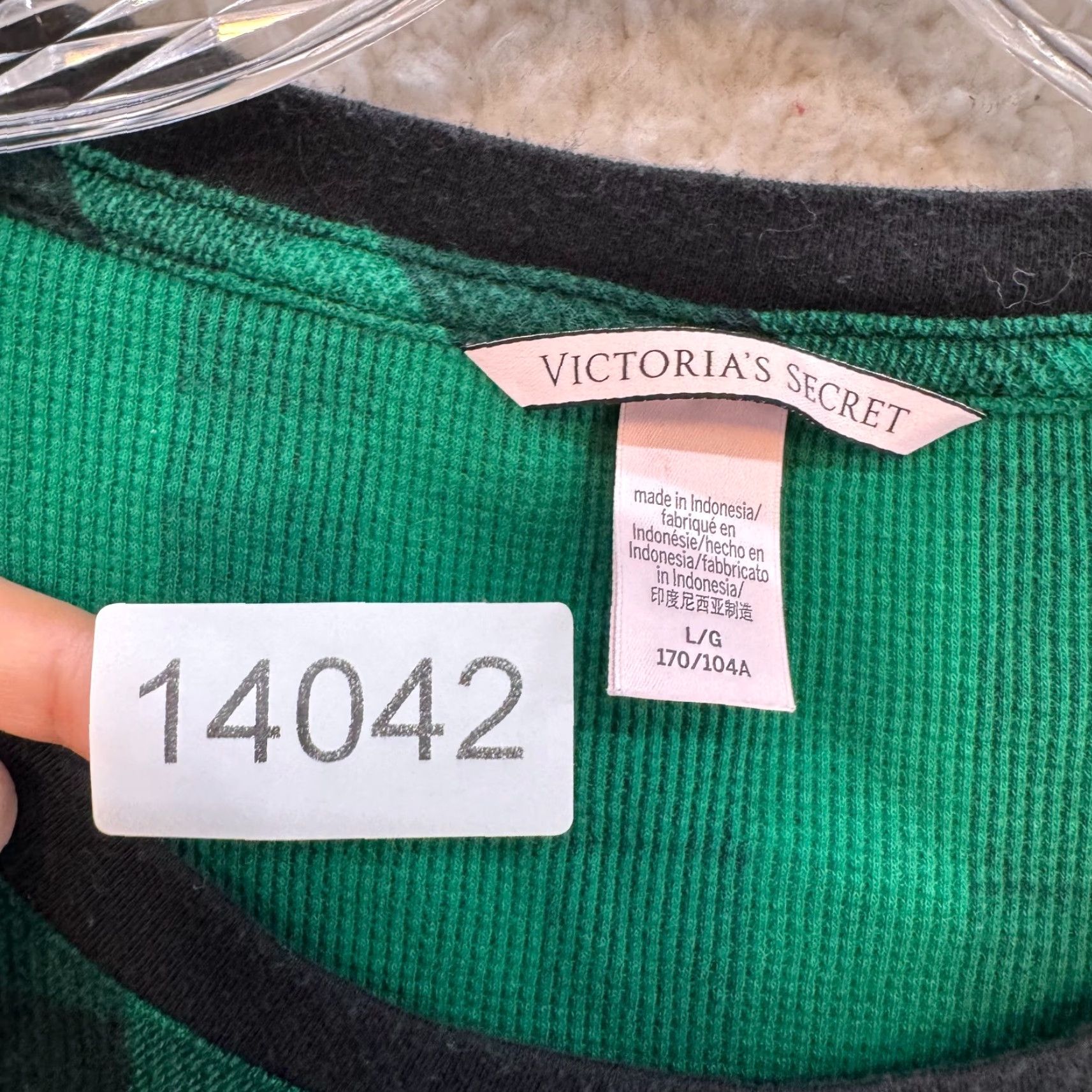 Victoria's Secret Viktoria's Secret Nightgown Sleep Dress L Green Plaid Flannel Long Sleeve Victoria's Secret Womens Dress L Green Plaid Flannel Long Sleeve Size L / US 10 / IT 46 - 7 Thumbnail