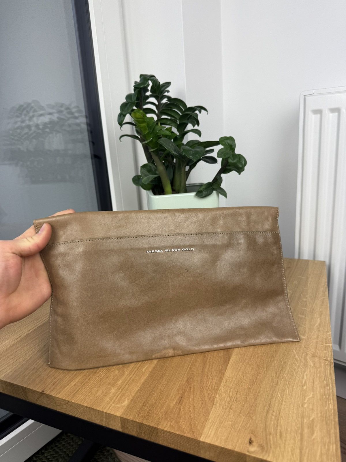 Diesel Black Gold 2000s Diesel Black Gold Leather ClatchBag Size ONE SIZE - 1 Thumbnail