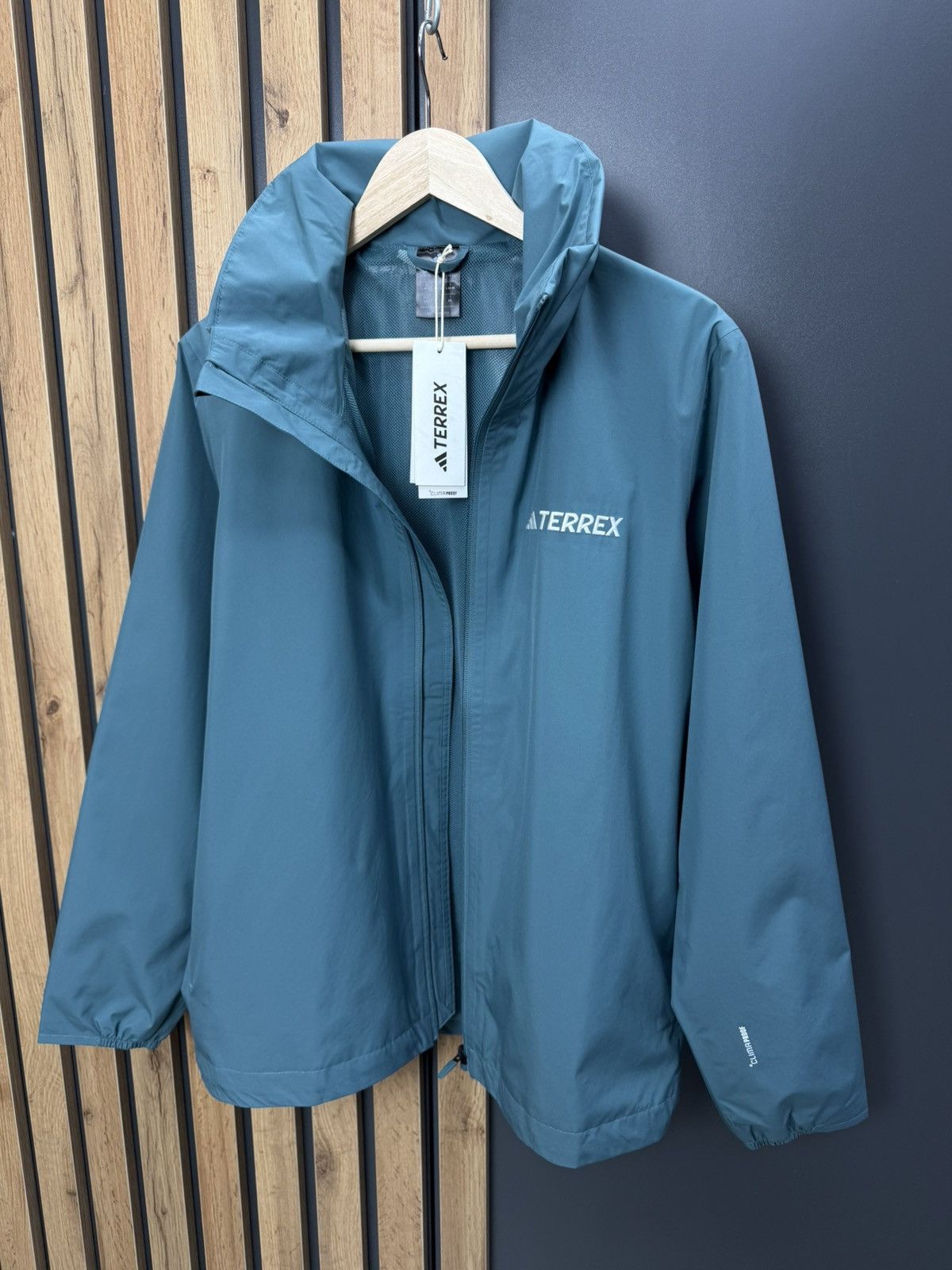 Adidas Adidas Terrex Multi Essential 2L Rain Jacket Green Women’s Size L / US 10 / IT 46 - 1 Thumbnail