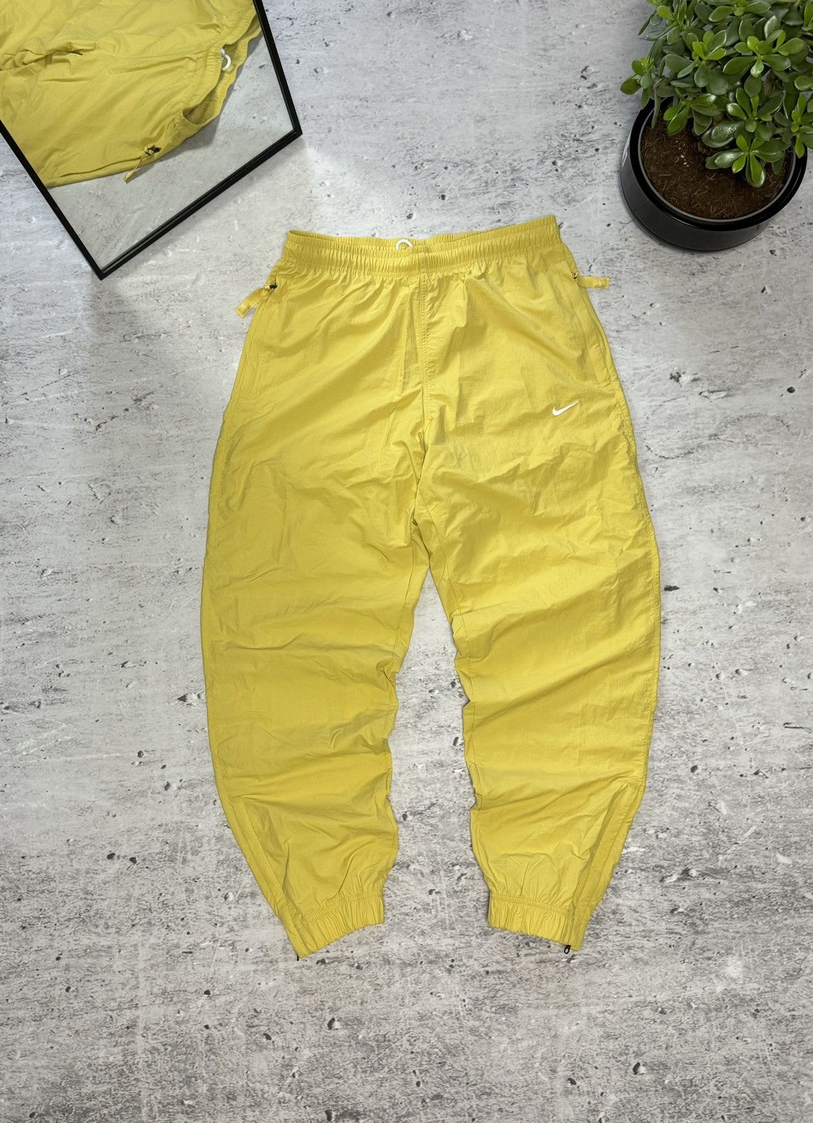 Nike Lab Solo Swoosh Track Nylon Joggers Pante Baggy Drill