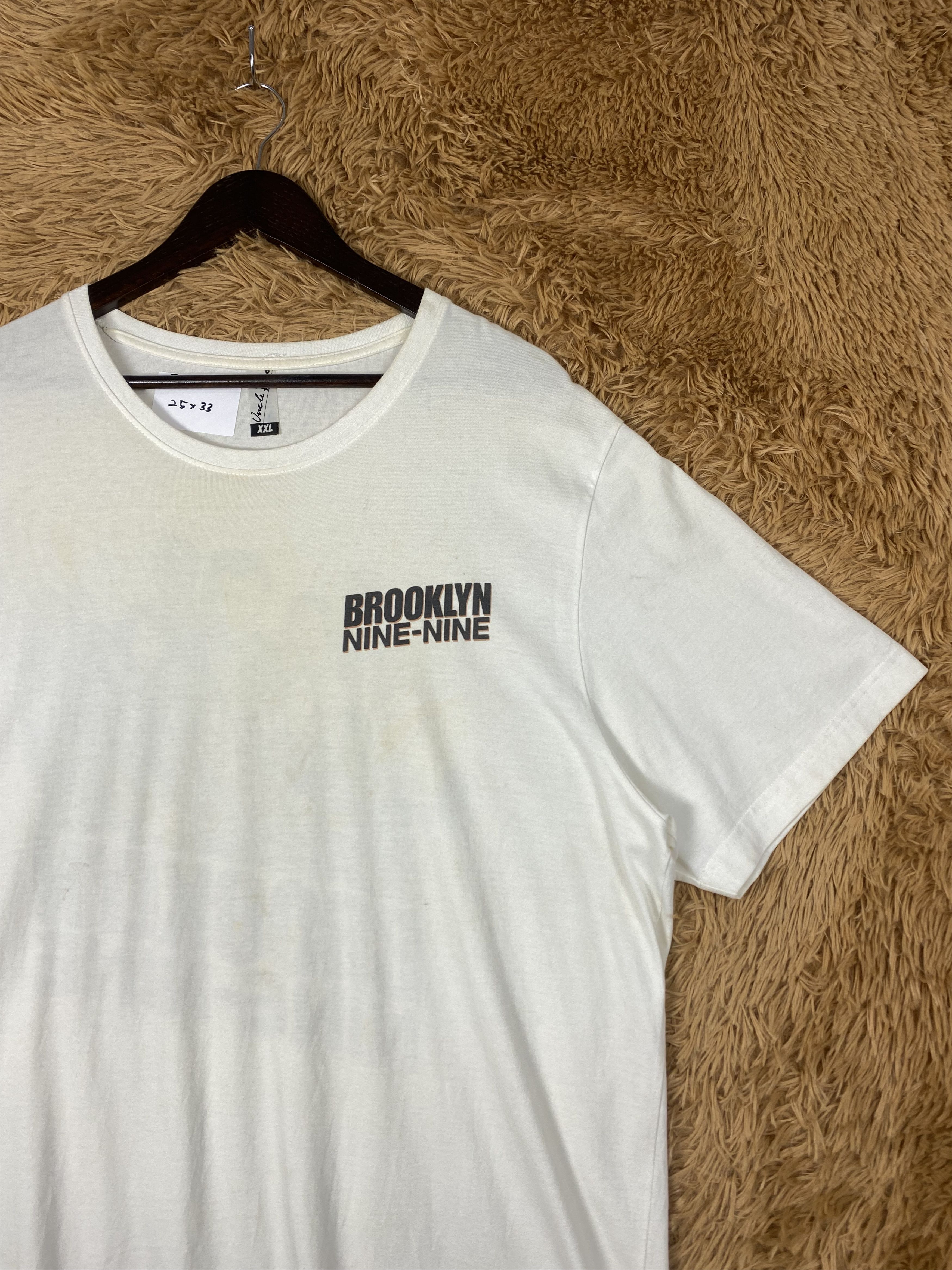 Vintage Vintage Brooklyn Nine-Nine Sitcom T-Shirts Size US XXL / EU 58 / 5 - 4 Thumbnail