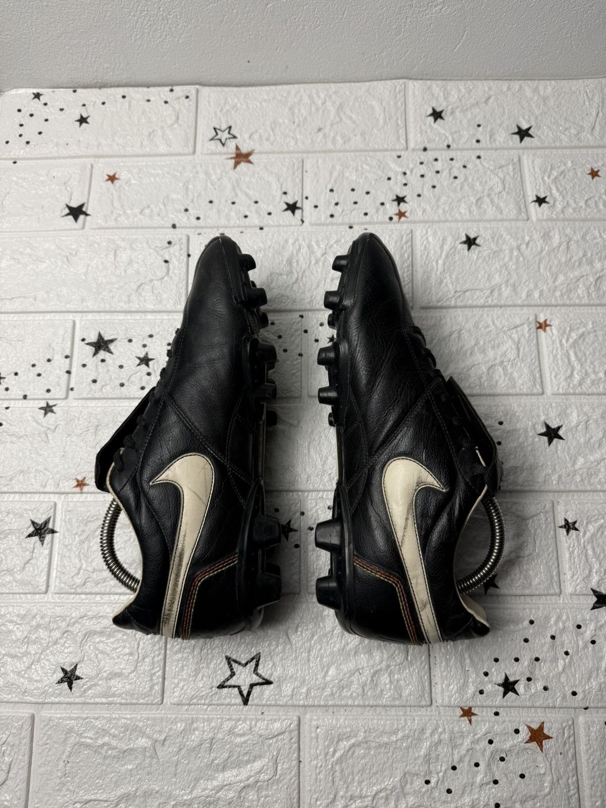 Nike NIKE TIEMPO RONALDINHO FG ELITE US10 UK9 EUR44 CLEATS BOOTS Size US 10 / EU 43 - 6 Thumbnail