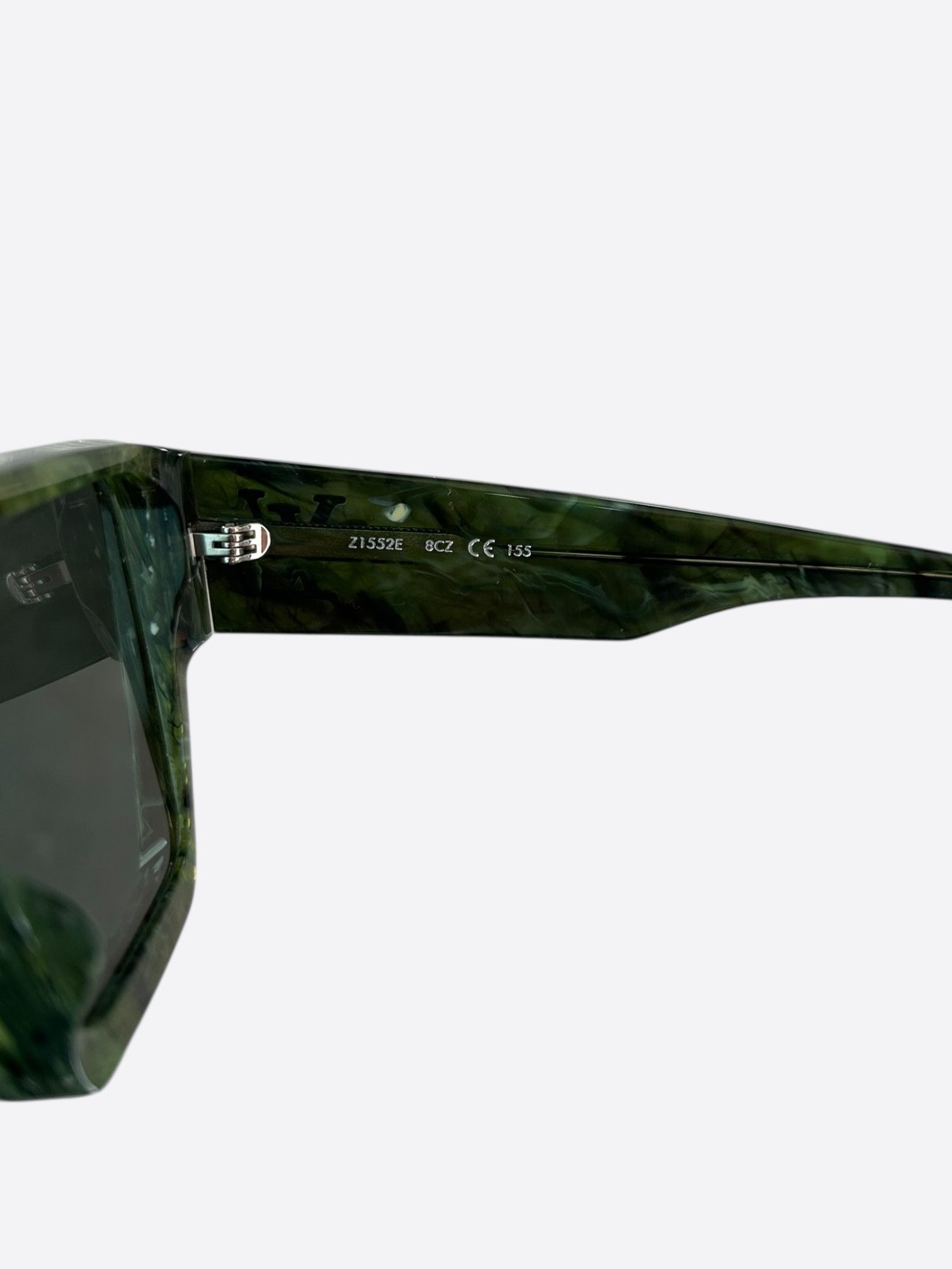 Louis Vuitton Louis Vuitton Green Marble Cyclone Sunglasses Size ONE SIZE - 5 Thumbnail