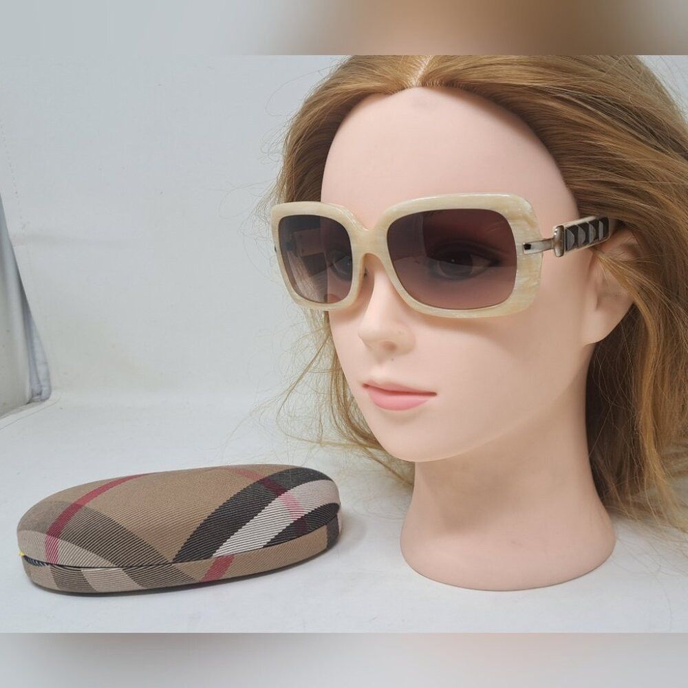 Burberry Women's Sunglasses Cream Brown Gradient - Main Image
