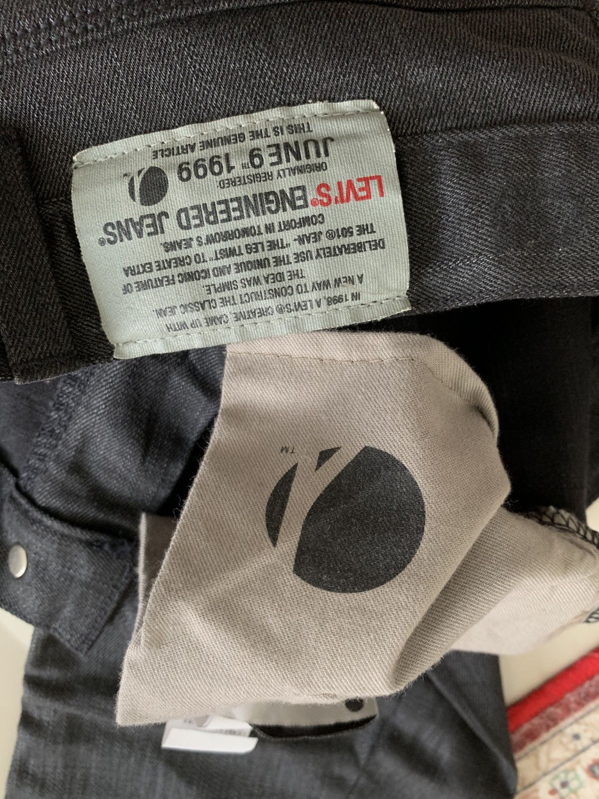 Levi's Vintage Clothing Vintage Levi’s Engineered 1999 Black Coated Jeans Size US 26 / EU 42 - 8 Thumbnail