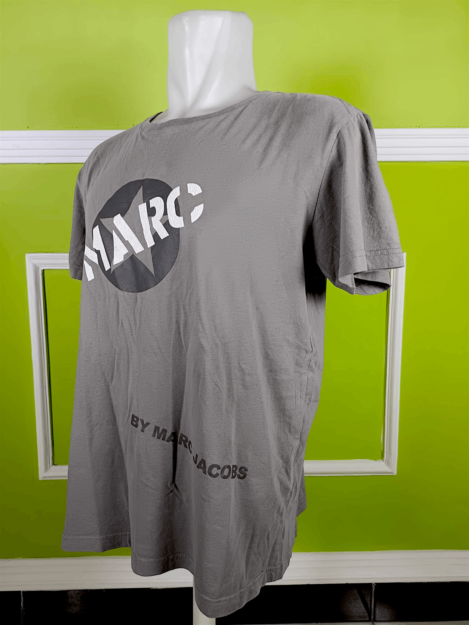 Marc Jacobs × Marc by Marc Jacobs × Vintage VTG Y2K Marc Jacobs Short Sleeve T-shirt Size US XL / EU 56 / 4 - 2 Thumbnail
