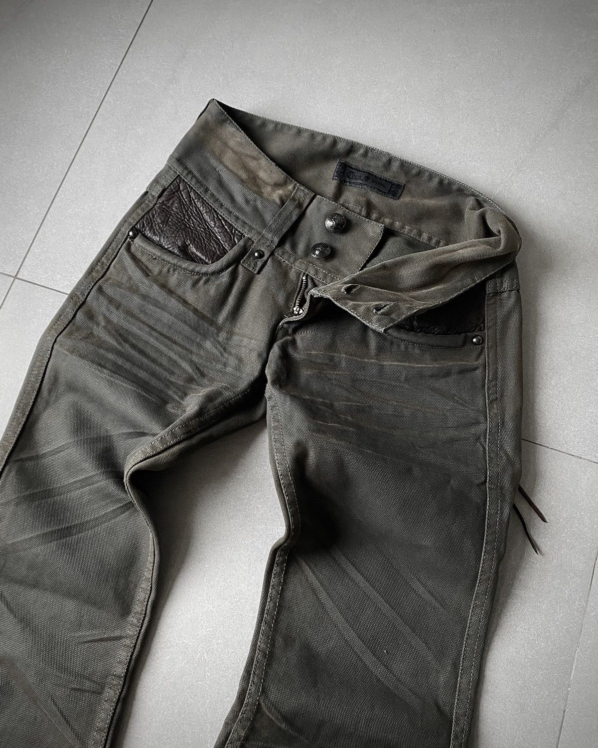Cook Jeans Cook Jeans Mudwash Detachable Leather Pocket Wax Flare Denim Size US 29 - 5 Thumbnail