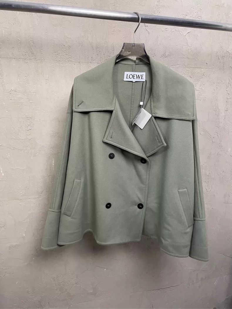 Loewe loewe green lapel double-breasted cashmere overcoat 2506-Ne Size US M / EU 48-50 / 2 - 1 Thumbnail