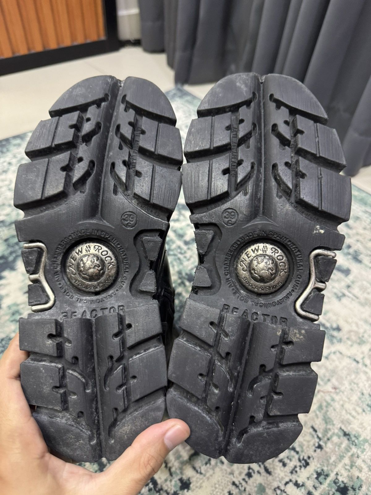 New Rock NEW ROCK REACTOR SPIDERWEB SKULL PATTERN 9 EYES BOOTS Size US 6 / EU 39 - 5 Thumbnail