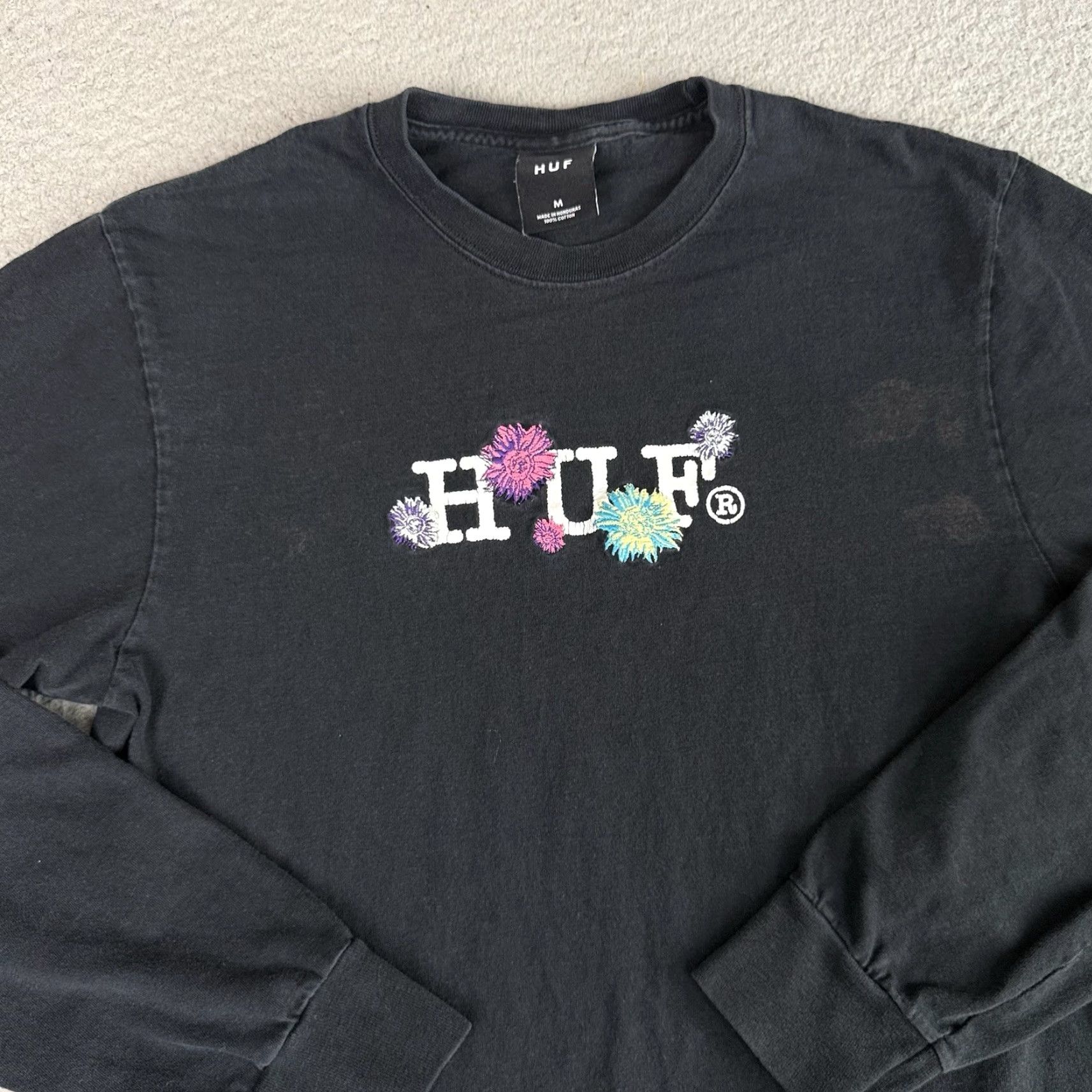 Huf Huf T Shirt Mens Medium Black Embroidered Floral Streetwear Distressed Casual Size US M / EU 48-50 / 2 - 2 Thumbnail