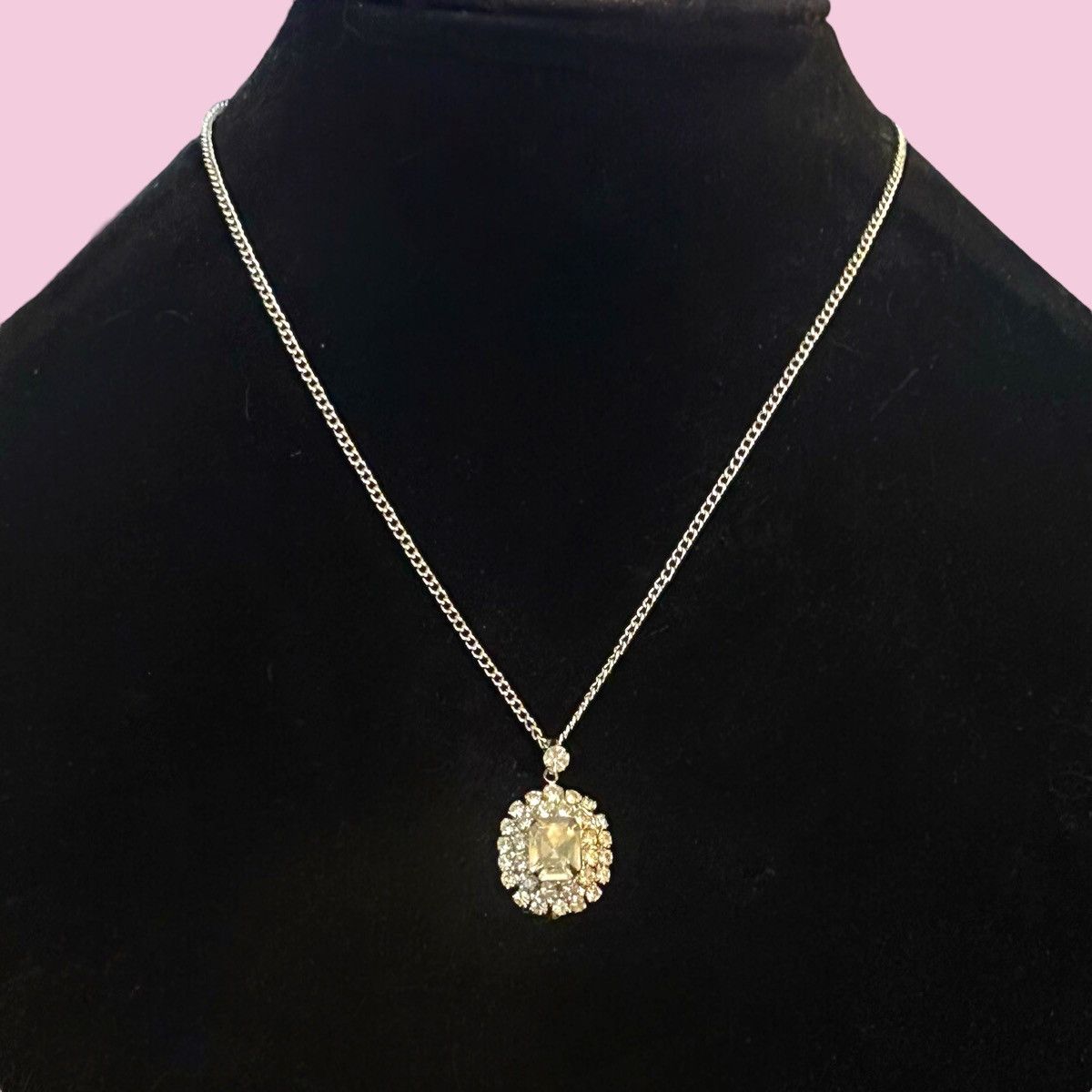 Vintage Vintage silver tone simulated diamonds pendant necklace Size ONE SIZE - 1 Thumbnail