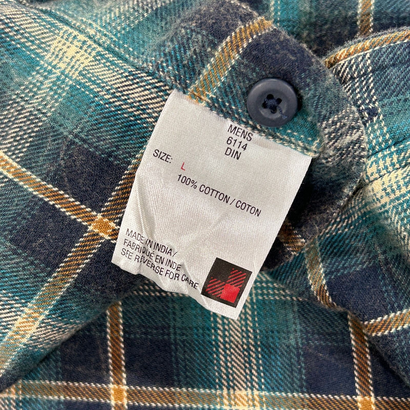 Woolrich Woolen Mills Woolrich Din blue/black plaid flannel button up casual mns L Size US L / EU 52-54 / 3 - 5 Thumbnail