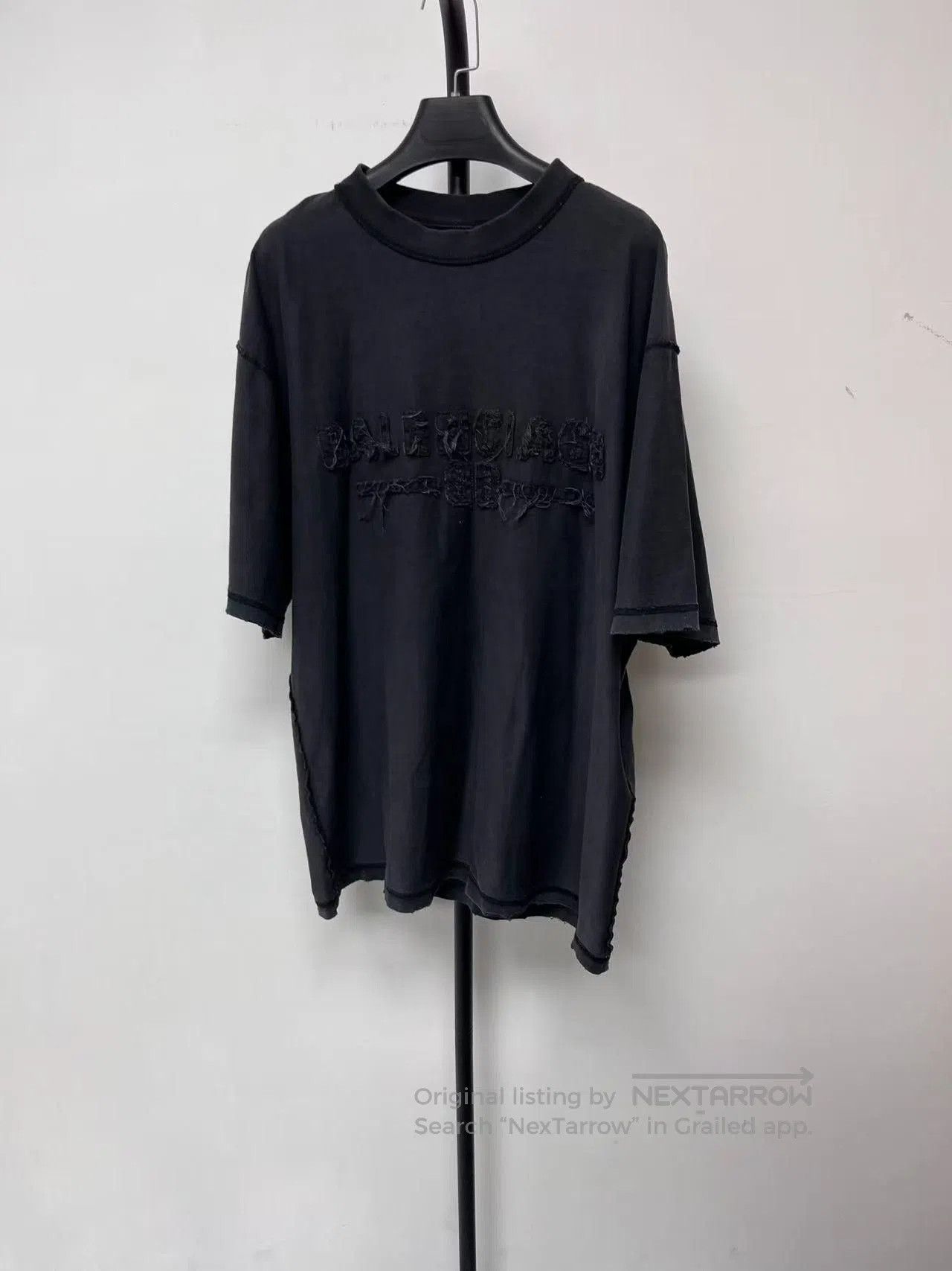 Balenciaga Balenciaga Logo Solid Short Sleeve Men's T-Shirt. Size US M / EU 48-50 / 2 - 1 Thumbnail