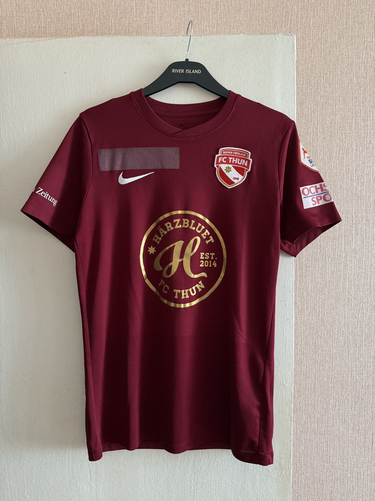 Nike Nike FC Thun Home Shirt Kablan #20 Swiss Super League Jersey Size US M / EU 48-50 / 2 - 2 Thumbnail