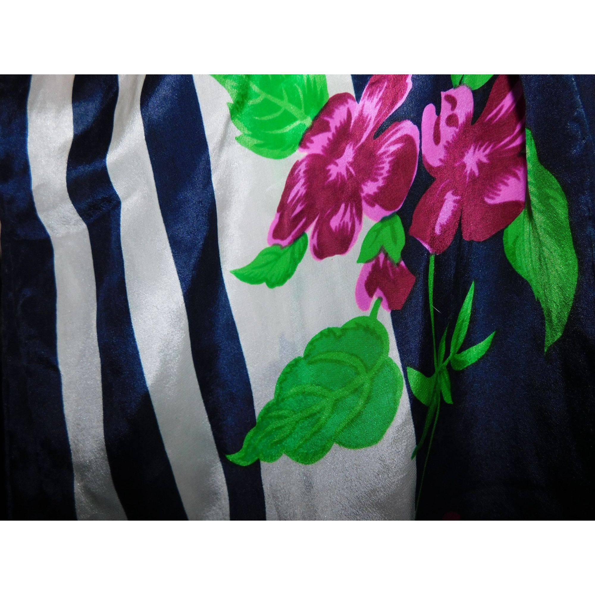 Other Preppy Floral Striped Satin Scarf With Red & Pink Flowers Na Size ONE SIZE - 3 Thumbnail