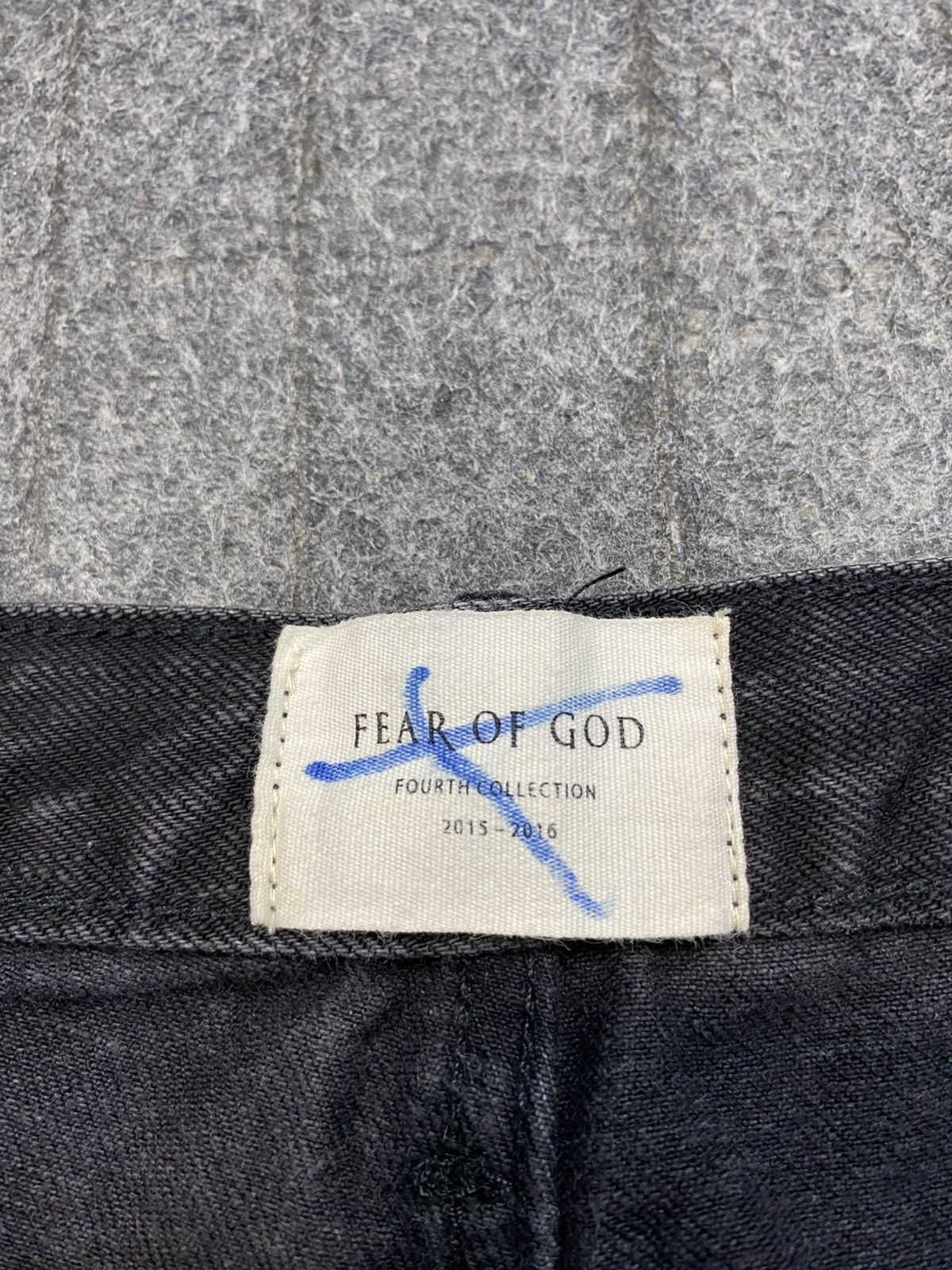 Fear of God Hype Fear Of God Fourth Collection Distressed Denim Selvedge Size US 32 / EU 48 - 11 Thumbnail