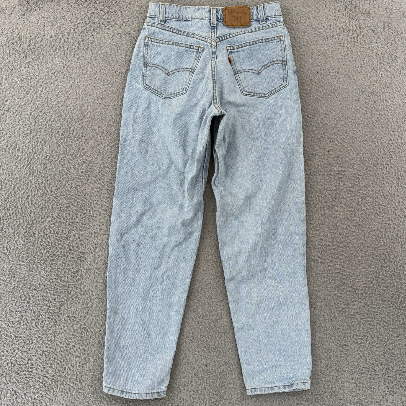 Levi's VINTAGE Levi's 550 Jeans 26x28 Blue Straight 90s Denim Orange Tab Cowboy Mens Jeans 5-Pocket Dark Wash Pattern Solid Size US 26 / EU 42 - 7 Thumbnail