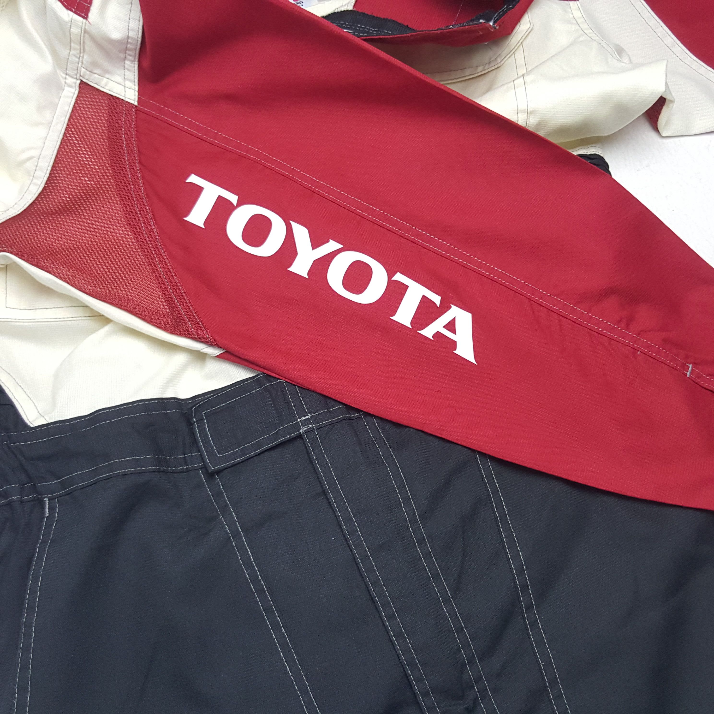 Japanese Brand × Vintage Vintage Toyota Japanese Motorsports Racing Coverall Jacket Size US L / EU 52-54 / 3 - 9 Thumbnail