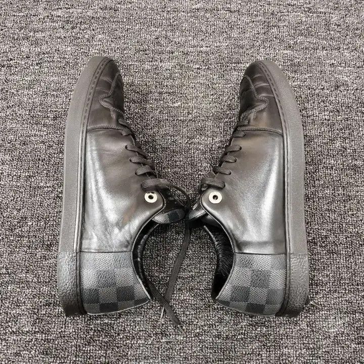 Other Louis Vuitton Leather Canvas Low-Top Sneakers -2508 Size US 7 / EU 40 - 3 Thumbnail
