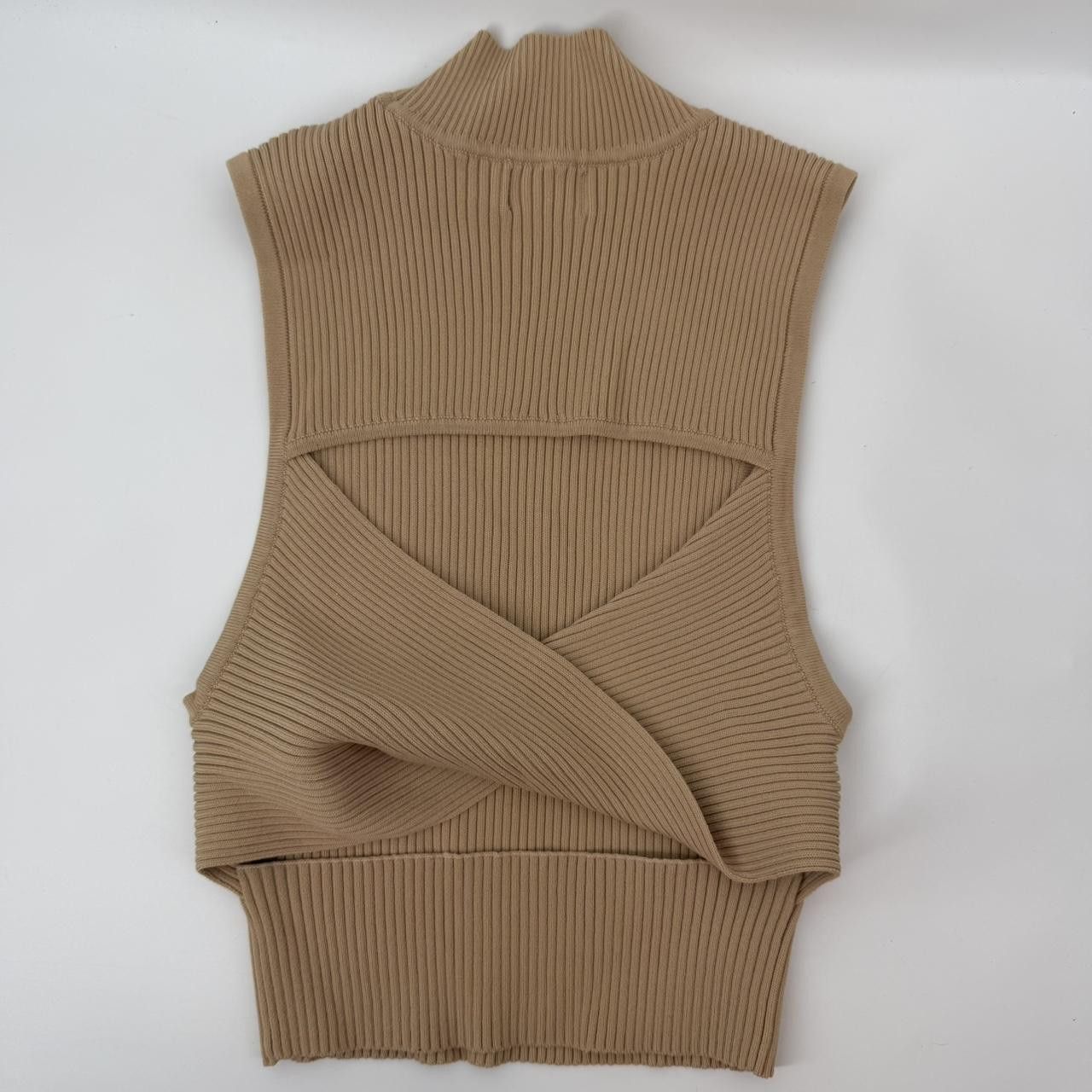 Camila Coelho Camila Coelho Eliza Tan ribbed crop top Size S Size S / US 4 / IT 40 - 2 Thumbnail