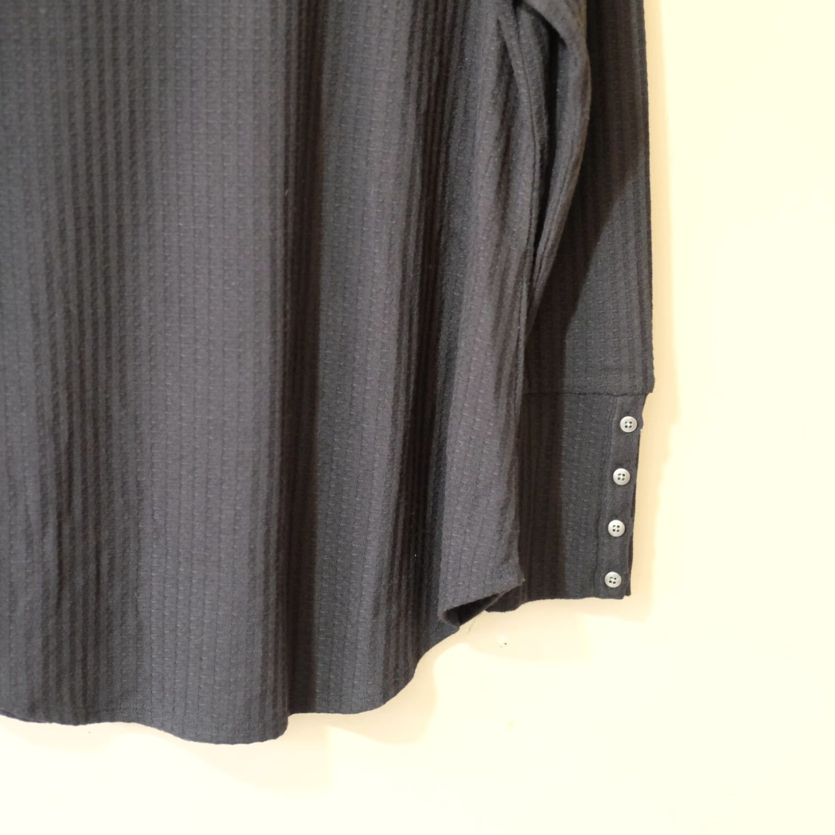 Vintage CHASER Women's XXL Thermal Shirt Sweater Tunic Black Knit Lightweight Casual Round Neck Long Sleeve 62% Polyester 35% Rayon 3% Spandex Regular Size XXL / US 16-18 / IT 52-54 - 4 Thumbnail