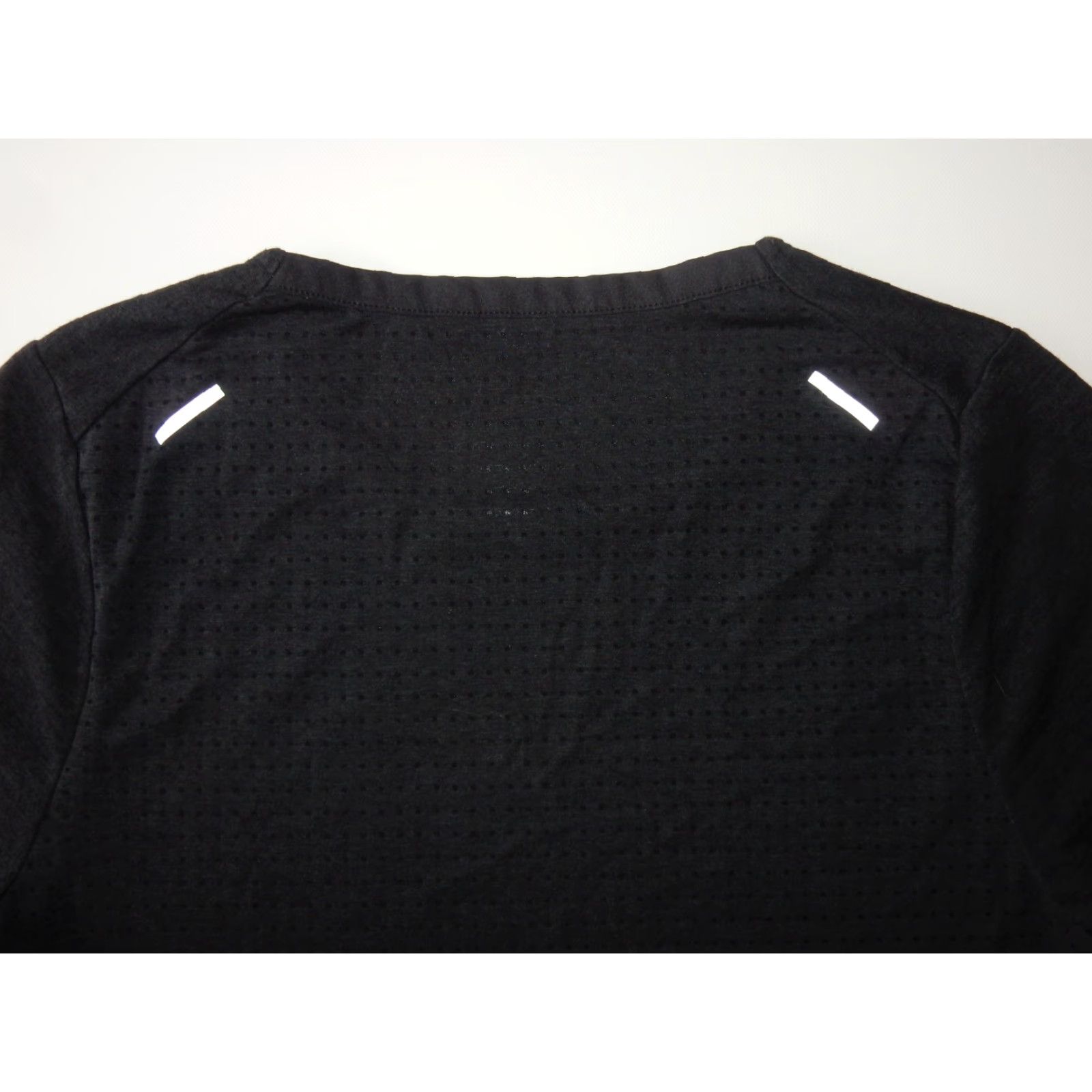 Nike Nike Men's T Shirt S Short Sleeve Gray Activewear Shirt Mens Size US S / EU 44-46 / 1 - 3 Thumbnail