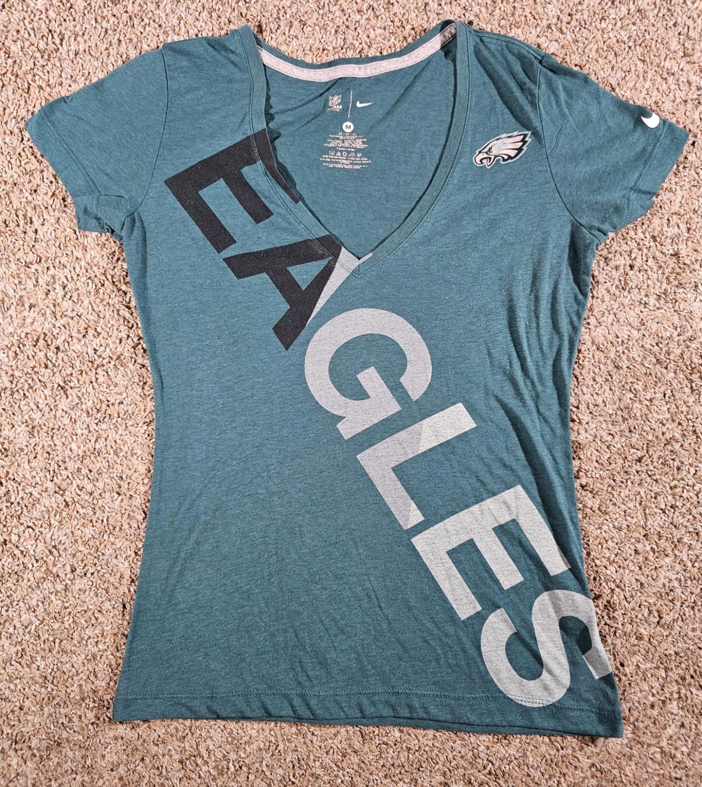 Nike Nike Women's Medium Philadelphia Eagles V-Neck Green T-Shirt Size M / US 6-8 / IT 42-44 - 1 Thumbnail