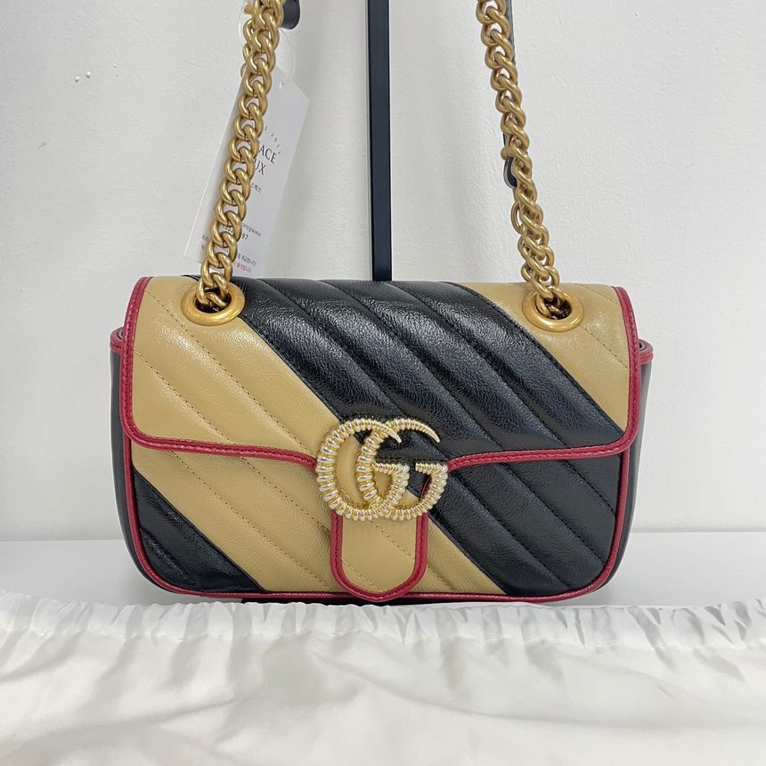 Gucci GG Marmont Matelassé Shoulder Bag Size ONE SIZE - 1 Thumbnail