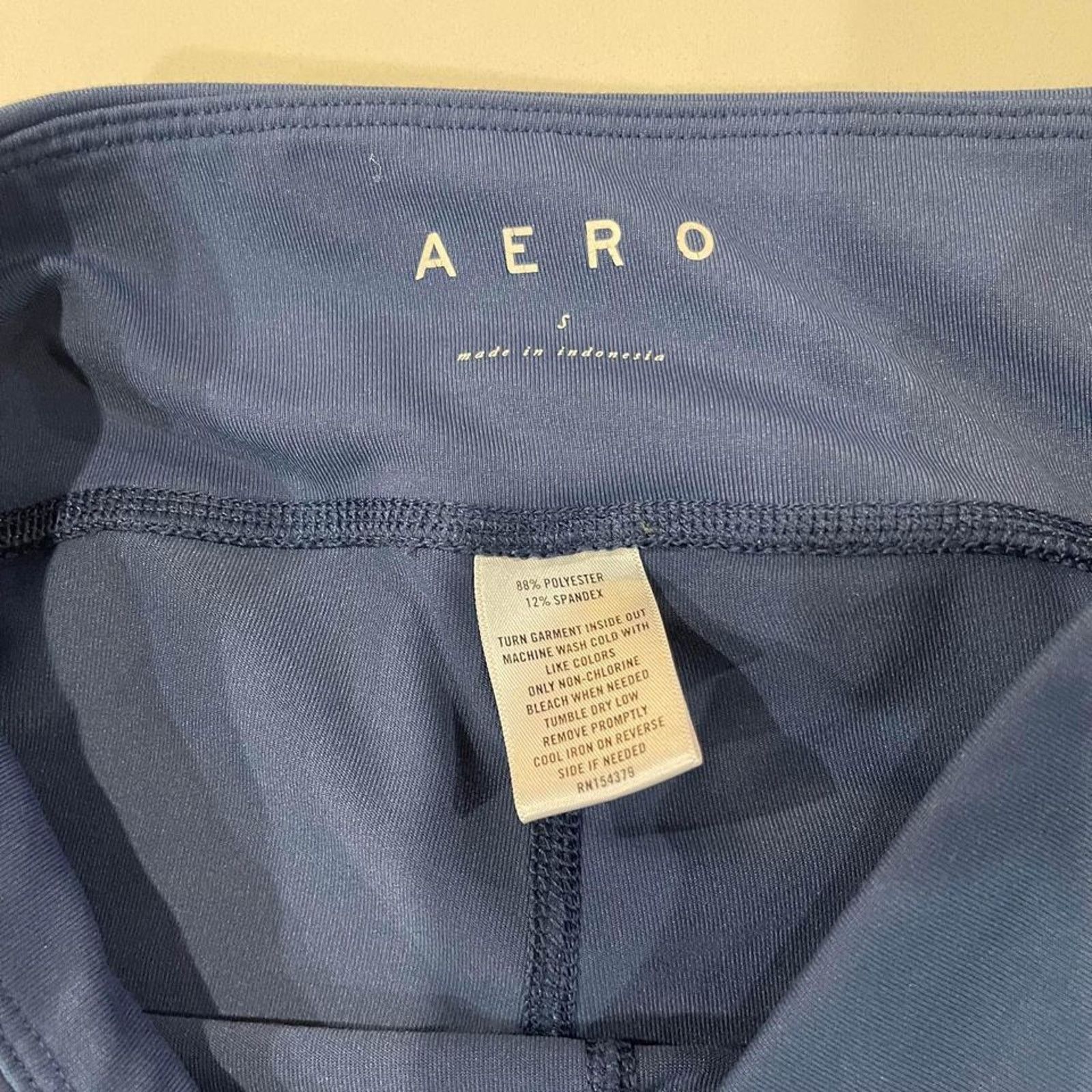 Aeropostale Aeropostale Laser Cut Floral Cropped Leggings Women's Small Size 27" / US 4 / IT 40 - 4 Thumbnail