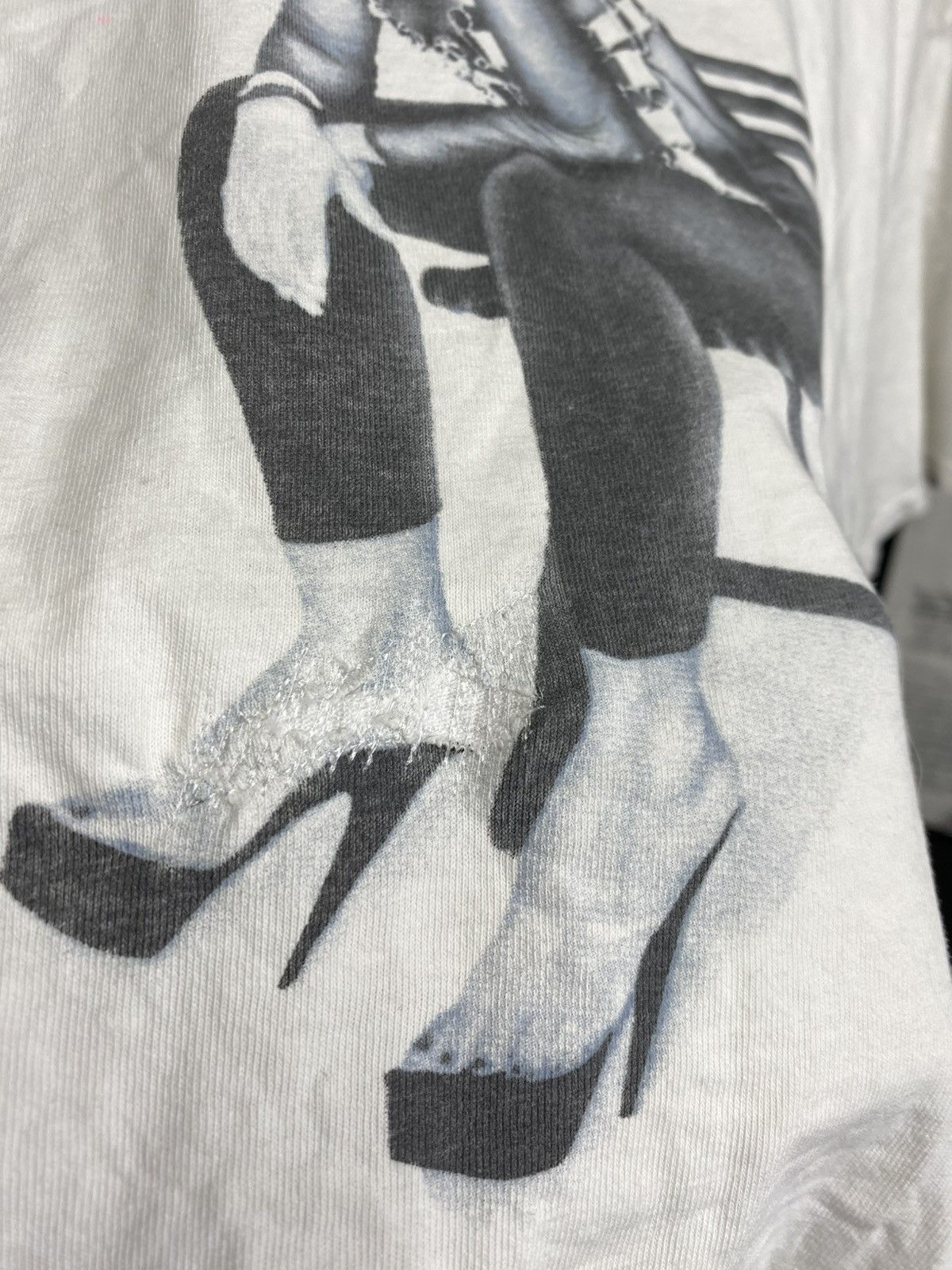 Vintage Vintage 90’s Selena T-Shirt Vtg Adult Size XLarge Size US XL / EU 56 / 4 - 5 Thumbnail