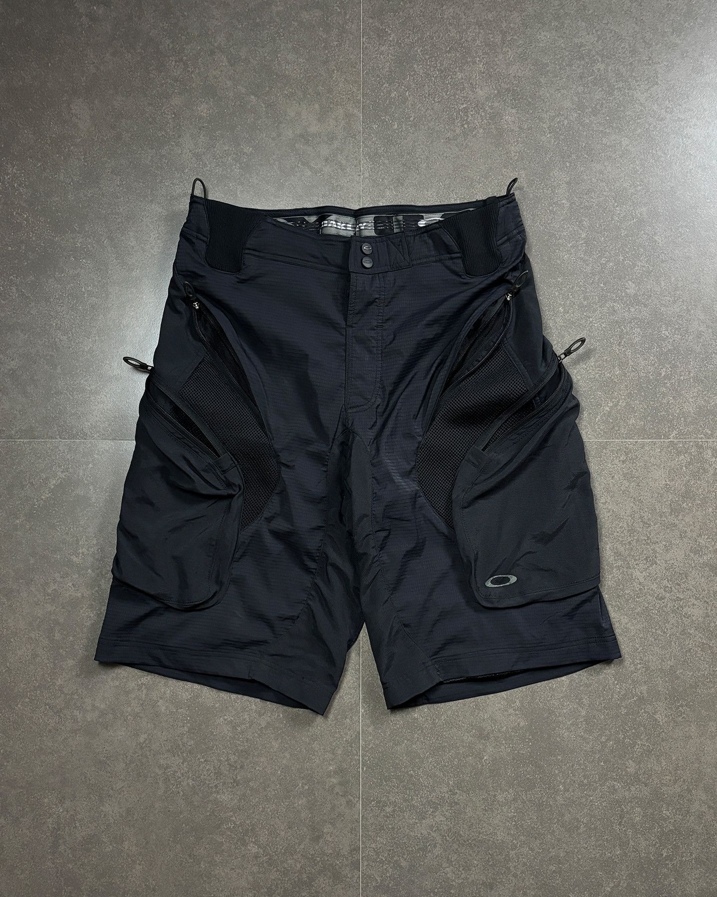 Oakley Oakley MTB Cargo Shorts Technical Black Size US 34 / EU 50 - 3 Thumbnail
