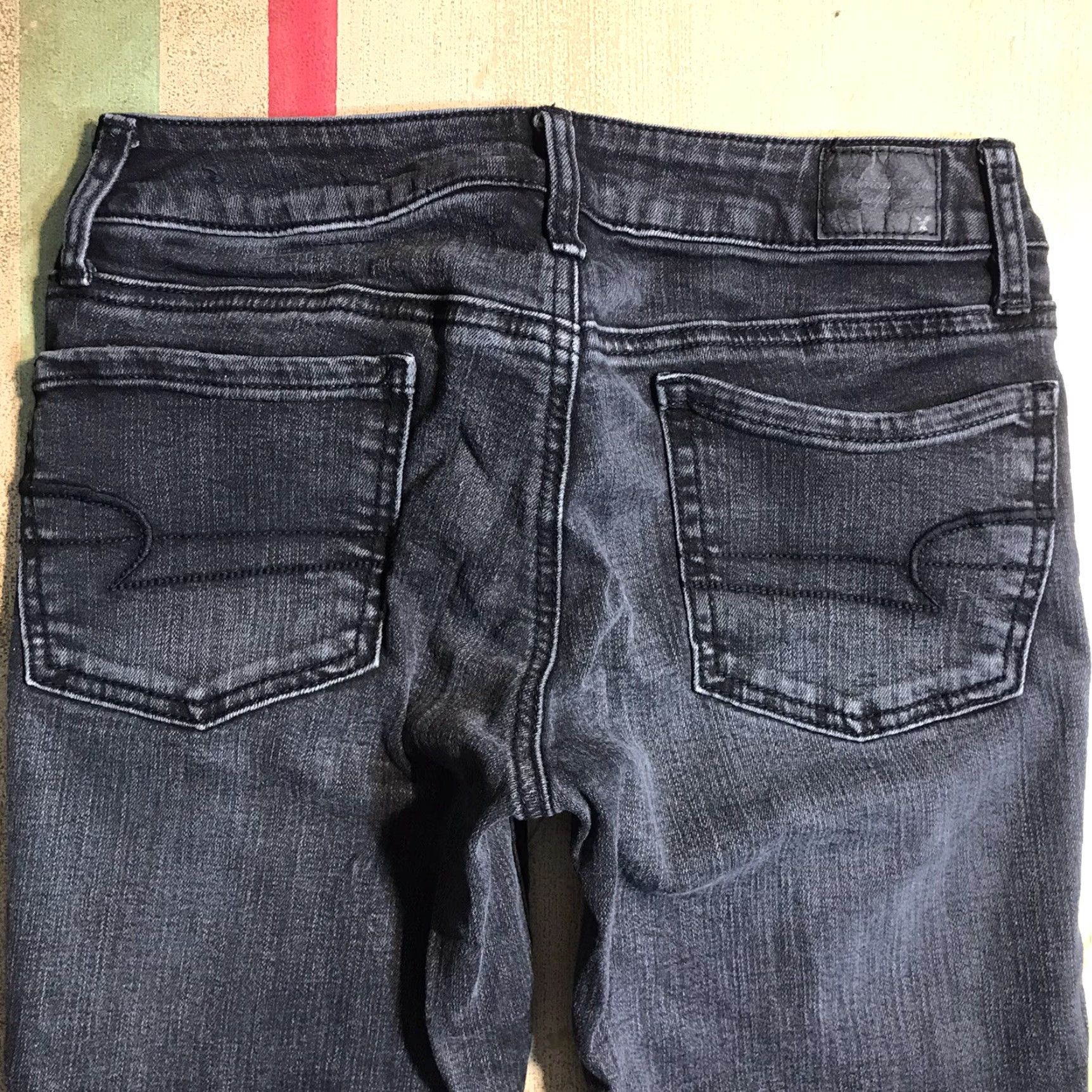 American Eagle Outfitters American Eagle Jeans Jegging Black Super Stretch Distressed Womens 2 X 29.5 Ins Size 27" / US 4 / IT 40 - 4 Thumbnail