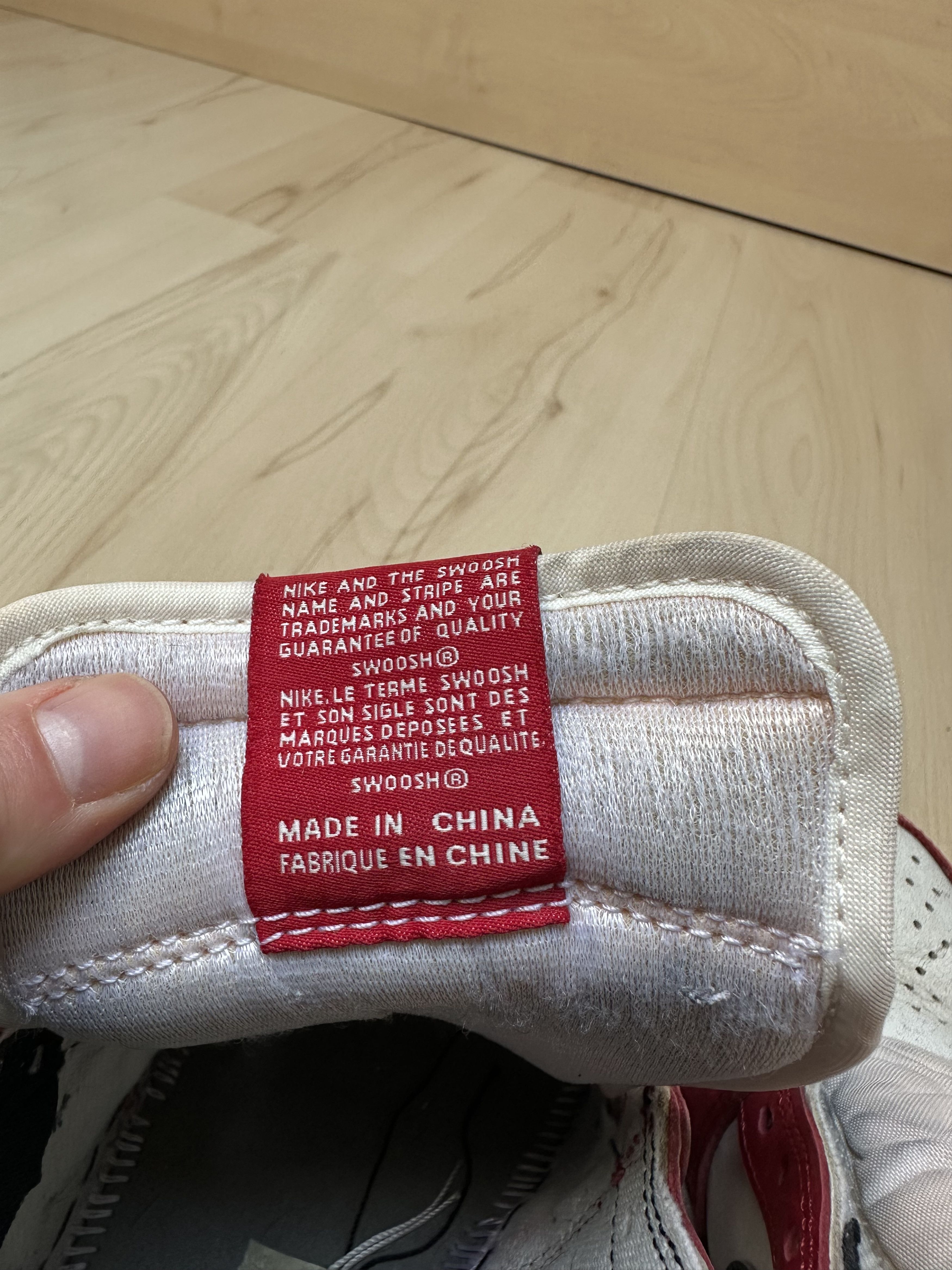 Jordan Brand Nike Air Jordan 1 Retro High OG Lost and Found Chicago EU 40 Size US 7 / EU 40 - 6 Thumbnail