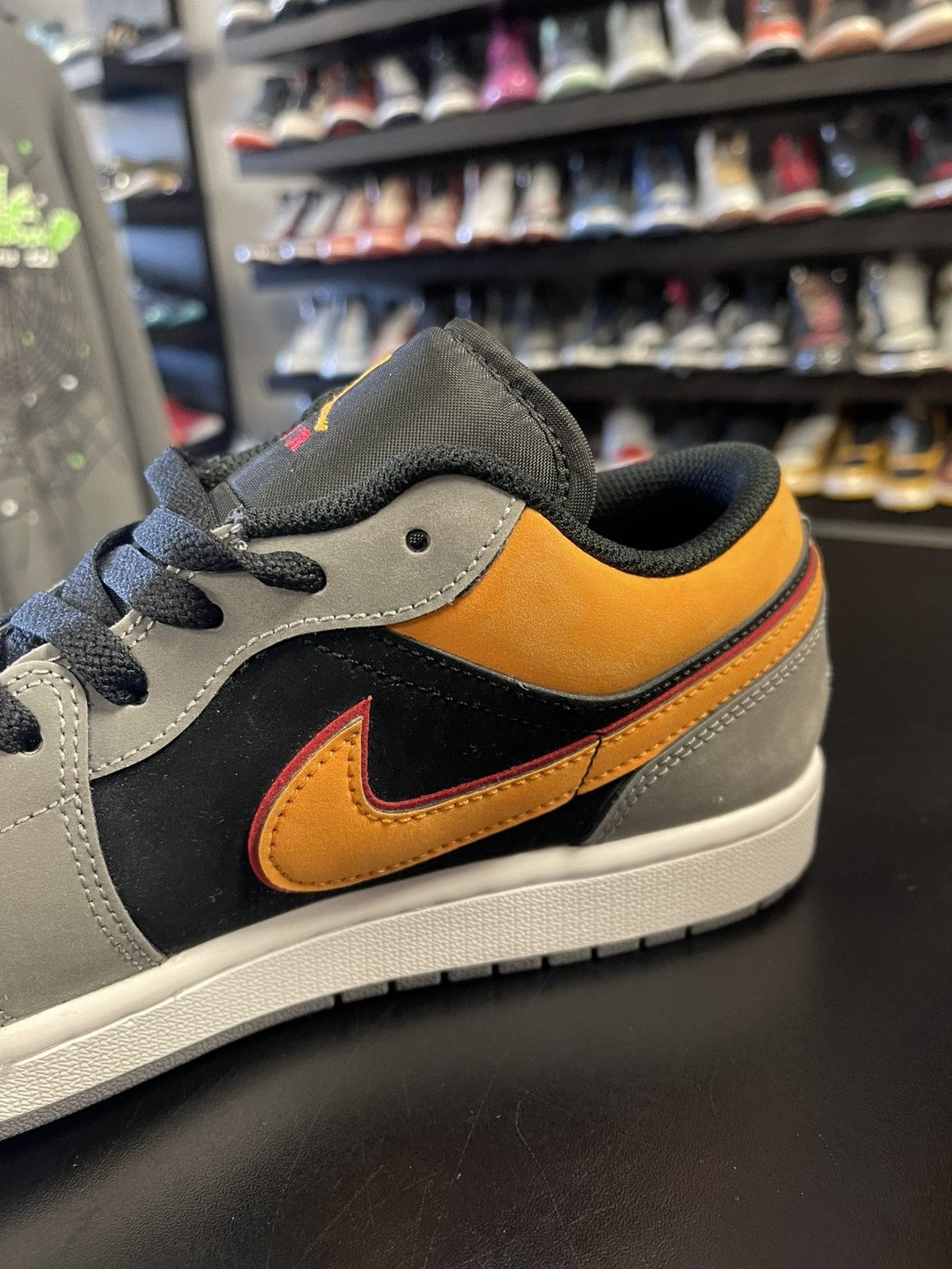 Jordan Brand Size 10 - Jordan 1 Low Light Graphite Vivid Orange Size US 10 / EU 43 - 7 Thumbnail