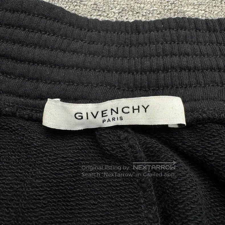 Givenchy Givenchy size XL Striped Letter Embroidered Shorts Size US 26 / EU 42 - 2 Thumbnail