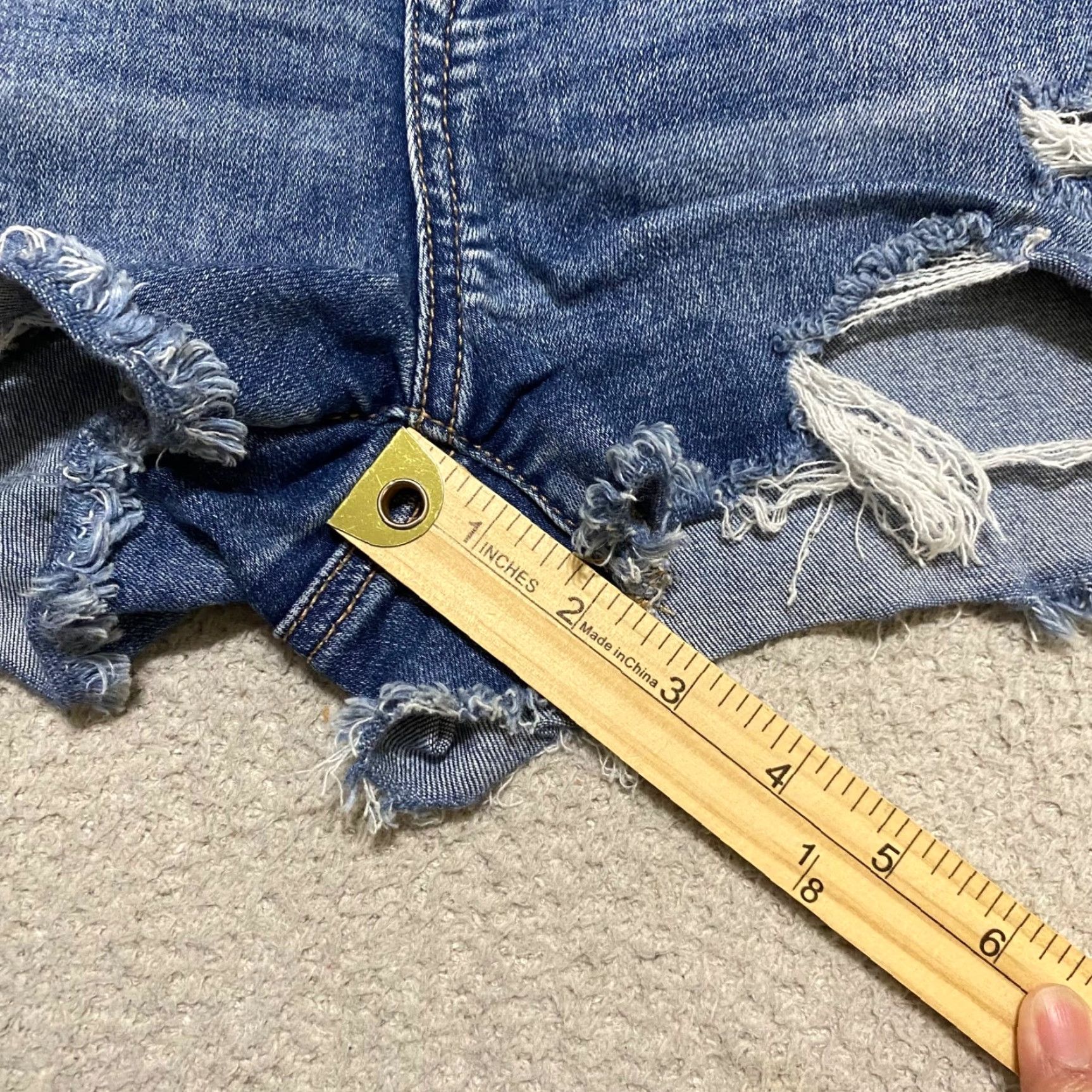 American Eagle Outfitters American Eagle Outfitters Jeans Shorts 4 Womens Blue Denim Medium Wash High Rise Distressed Stretch 5-Pocket Pattern Solid Modern Casual Women Size 27" / US 4 / IT 40 - 6 Thumbnail