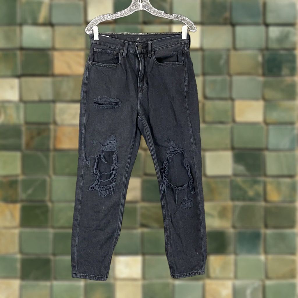 American Eagle Outfitters American Eagle Jeans Women’s 2 Short Black 90s Slim Boyfriend Distressed Womens Size 26" / US 2 / IT 38 - 1 Thumbnail