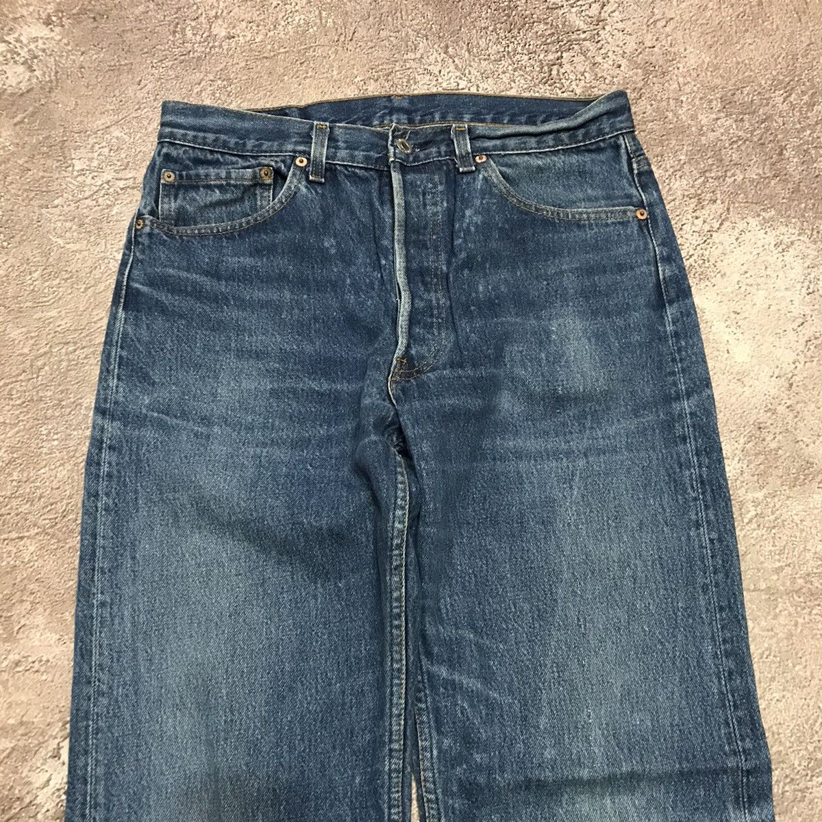 Vintage Vintage 90s Levis Faded Relaxed Fit Jeans Grunge Skate 33 Size US 33 - 3 Thumbnail