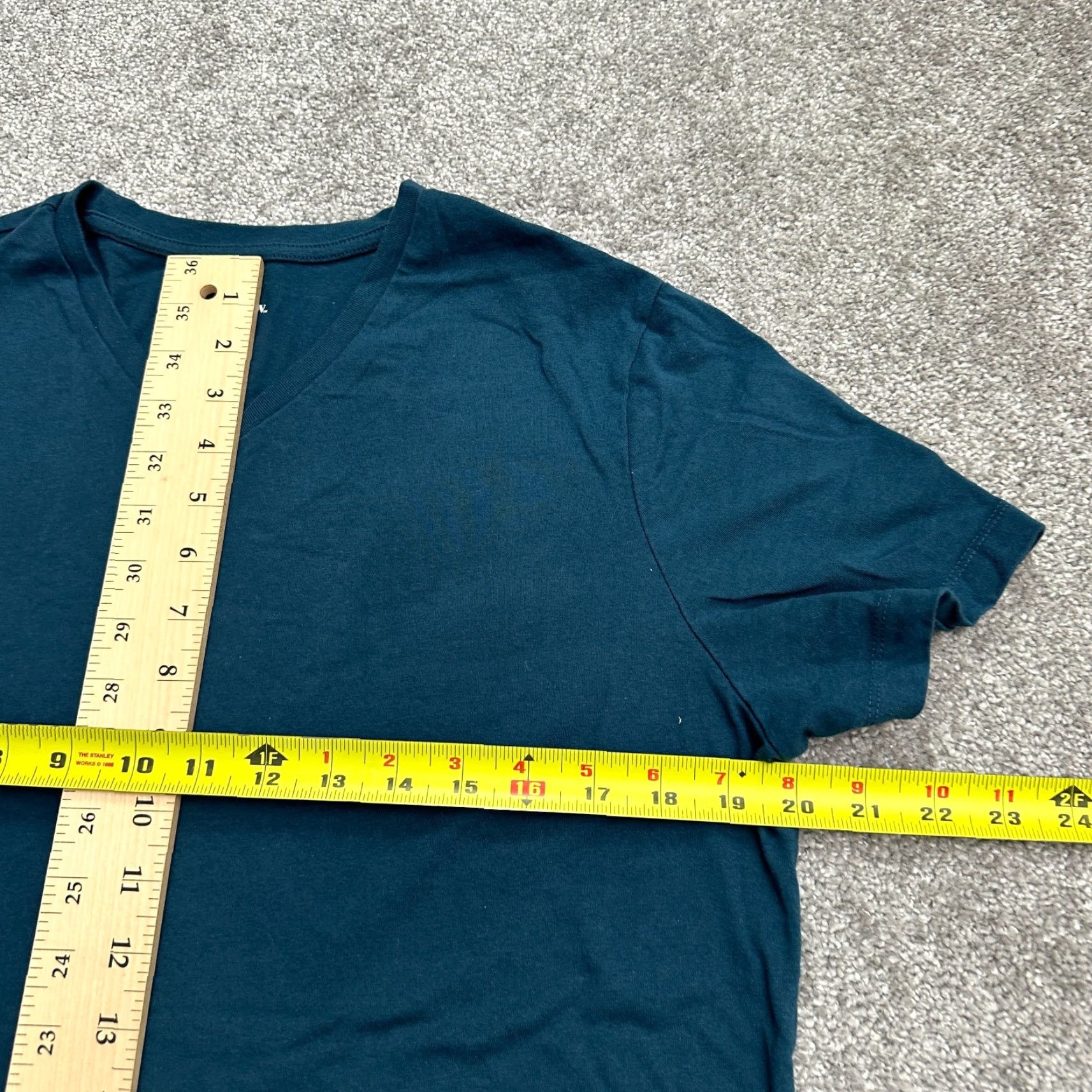 Vintage Goodfellow Lyndale Tee T-Shirt Mens Medium Teal Blue V-Neck Short Sleeve Basic Size US M / EU 48-50 / 2 - 7 Thumbnail