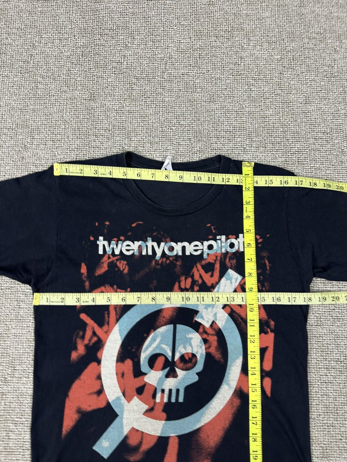 Band Tees Twenty One Pilots Tshirt A1003 Size US S / EU 44-46 / 1 - 5 Thumbnail