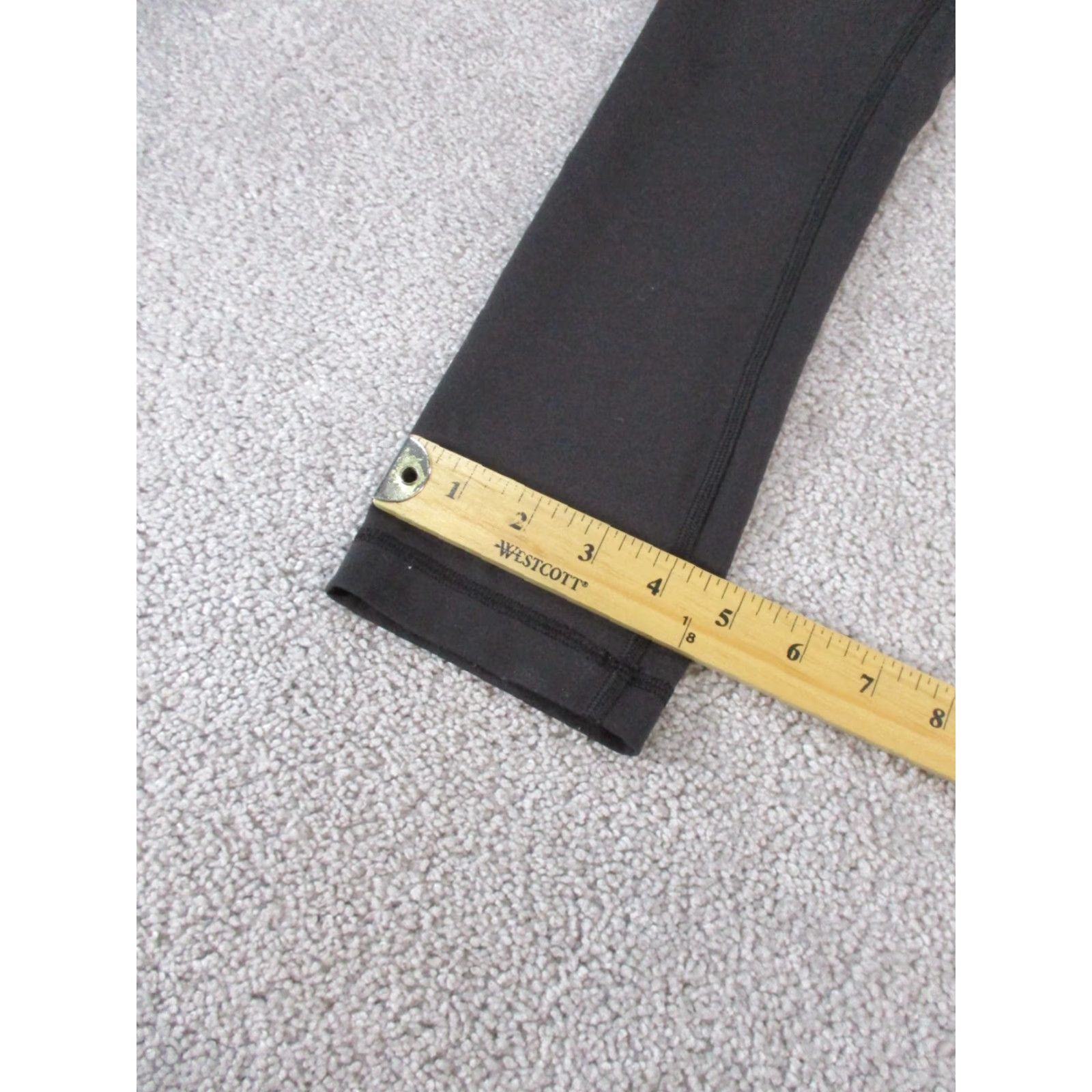 Lululemon VINTAGE Lululemon Women's Cropped Leggings Activewear 2 Black Athleisure Gym Running Yoga Size 26" / US 2 / IT 38 - 6 Thumbnail